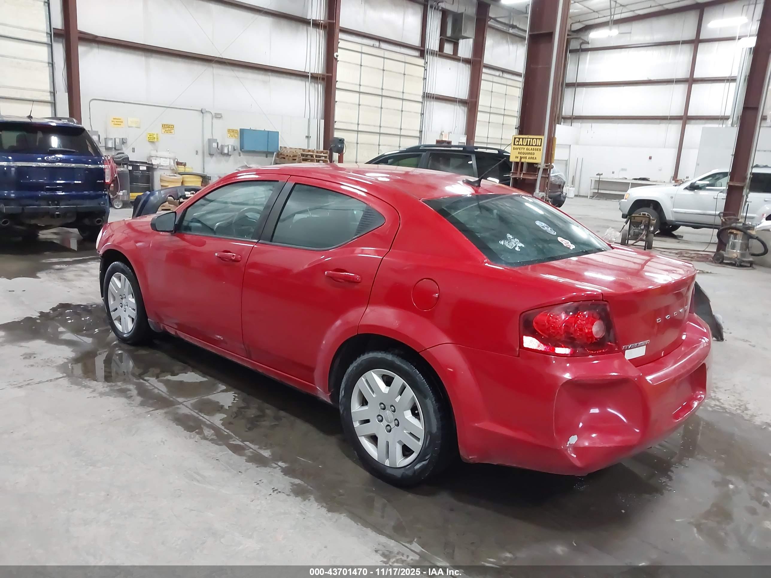 DODGE AVENGER image 3