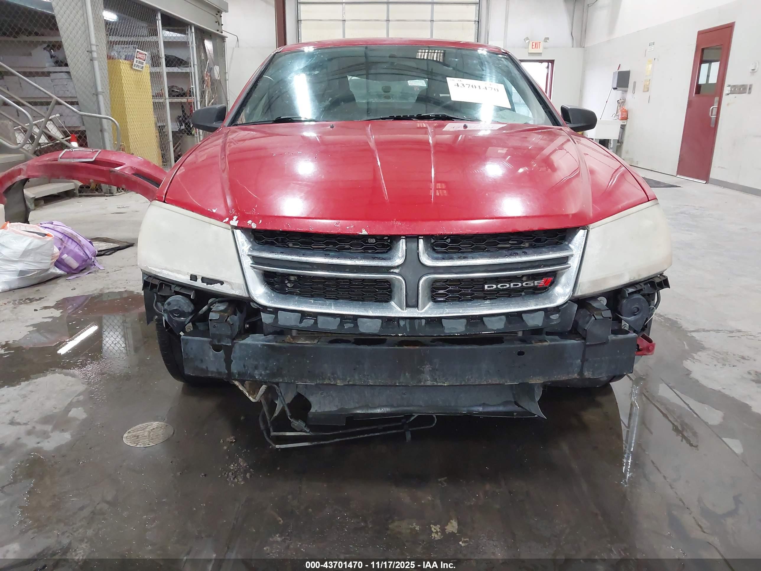 DODGE AVENGER image 6