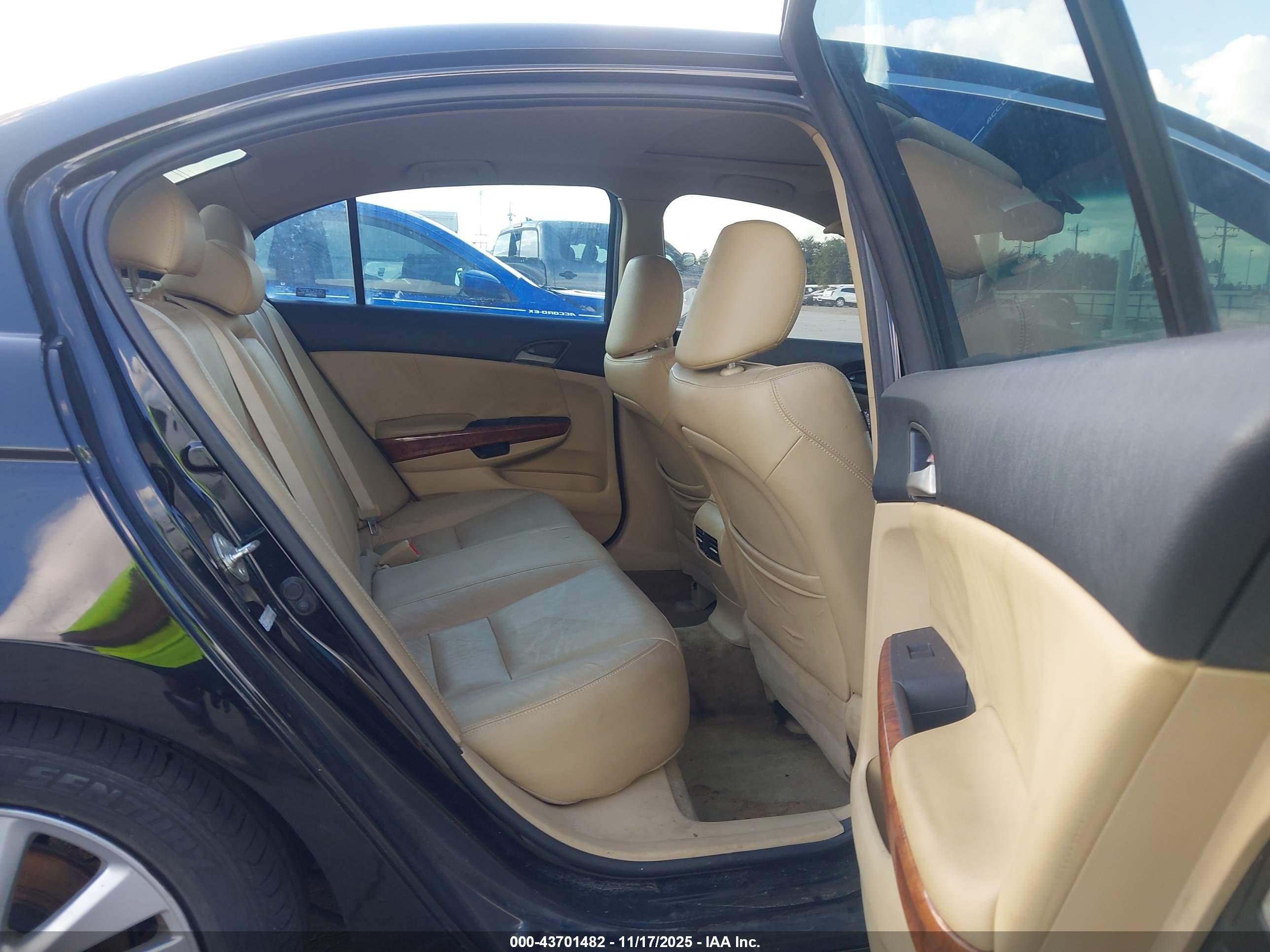 HONDA ACCORD image 8