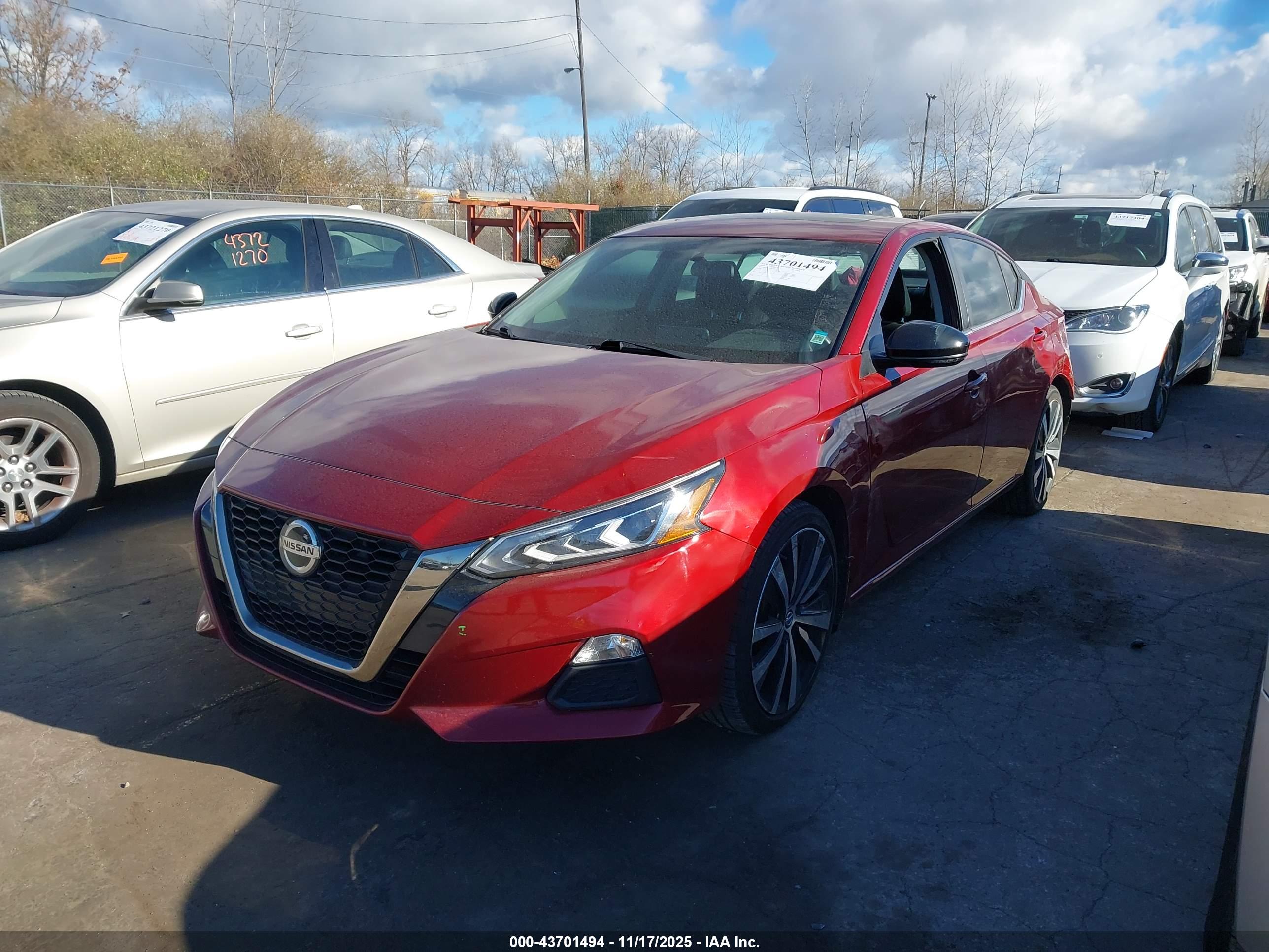 NISSAN ALTIMA image 2