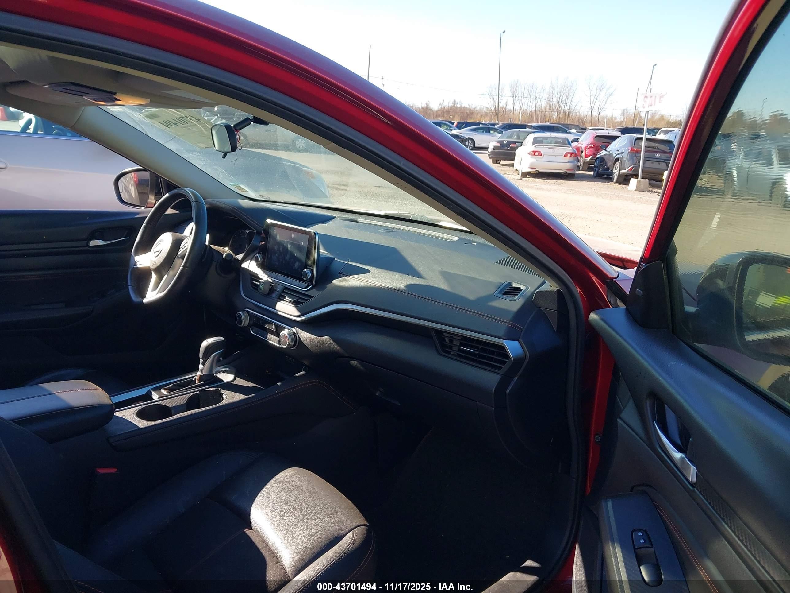 NISSAN ALTIMA image 5