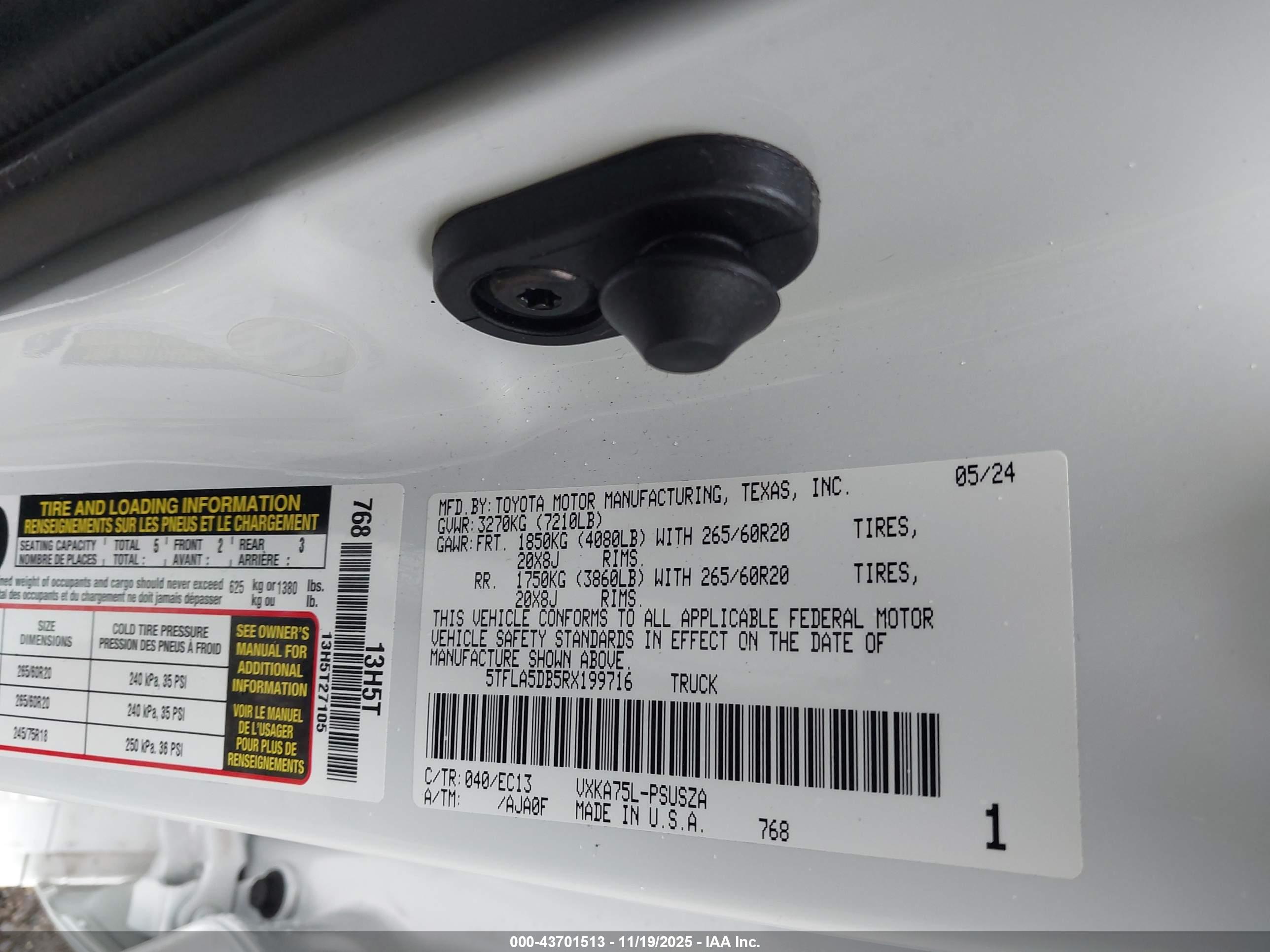 TOYOTA TUNDRA image 9
