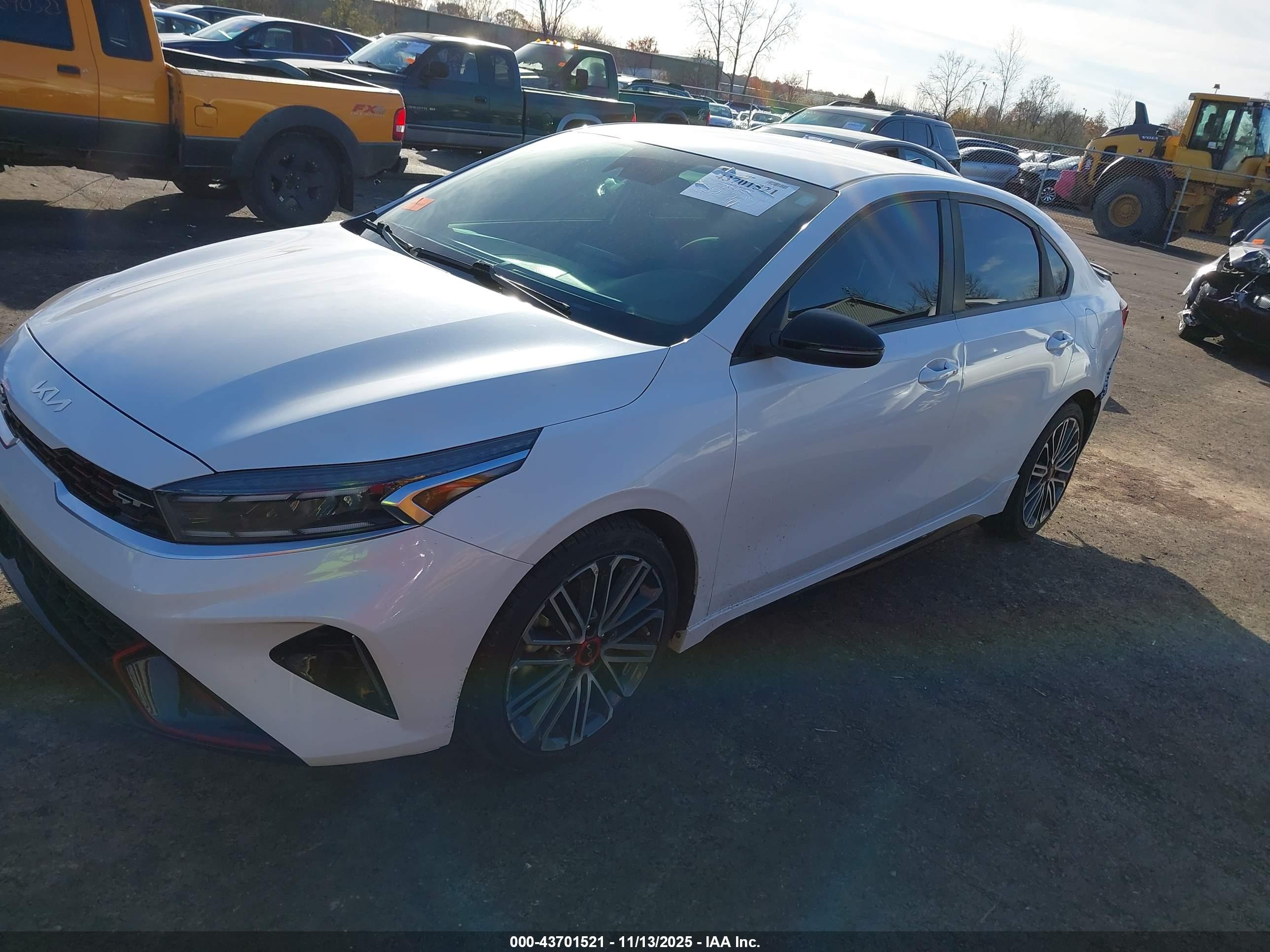 KIA FORTE image 2