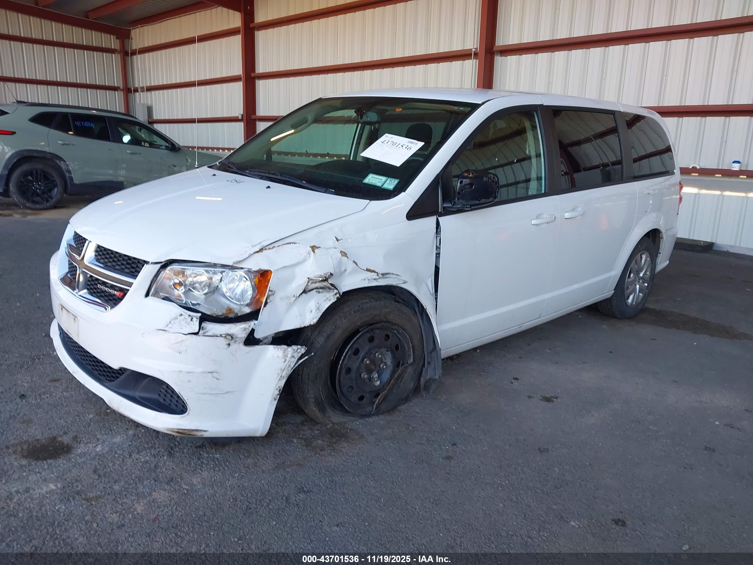 DODGE GRAND image 2