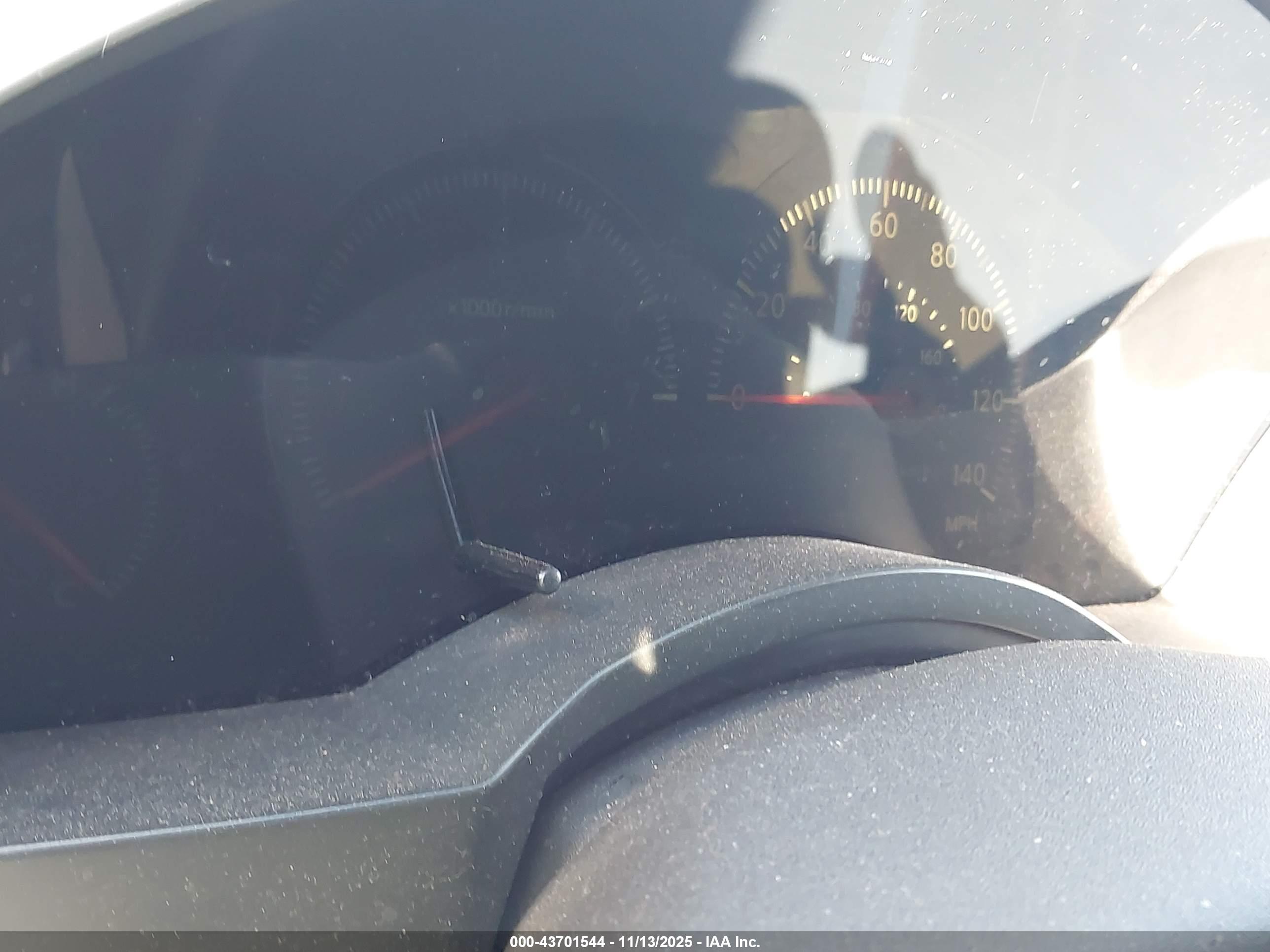 INFINITI QX56 image 7