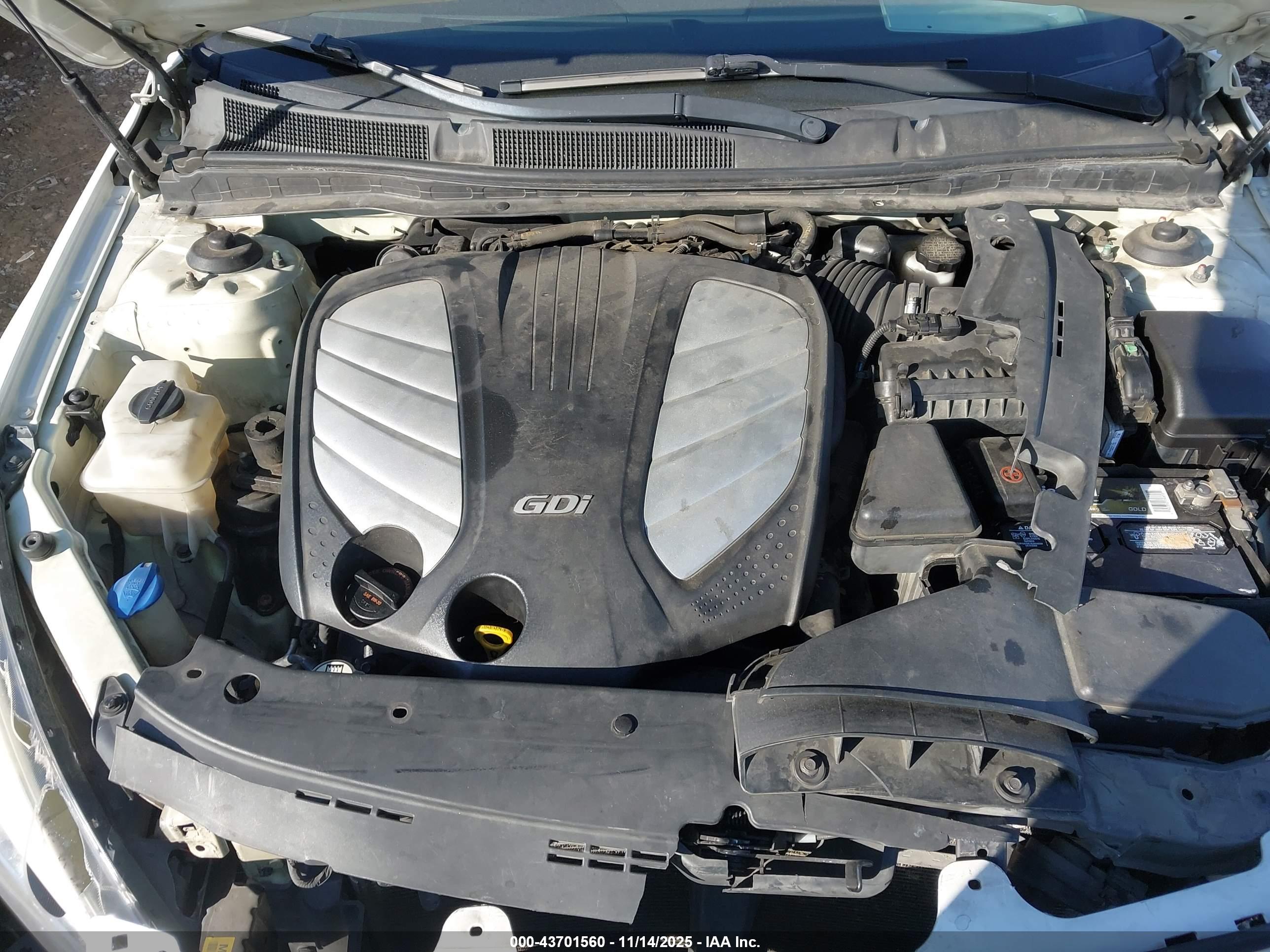 KIA CADENZA image 10