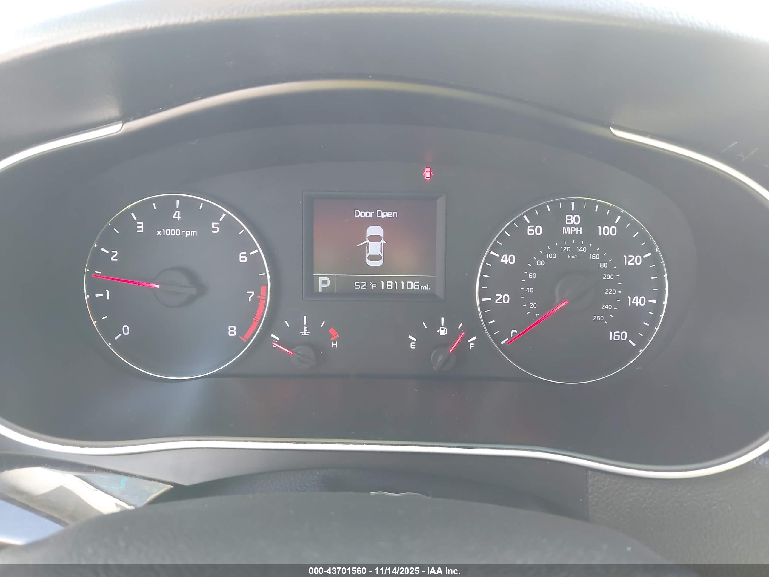 KIA CADENZA image 7