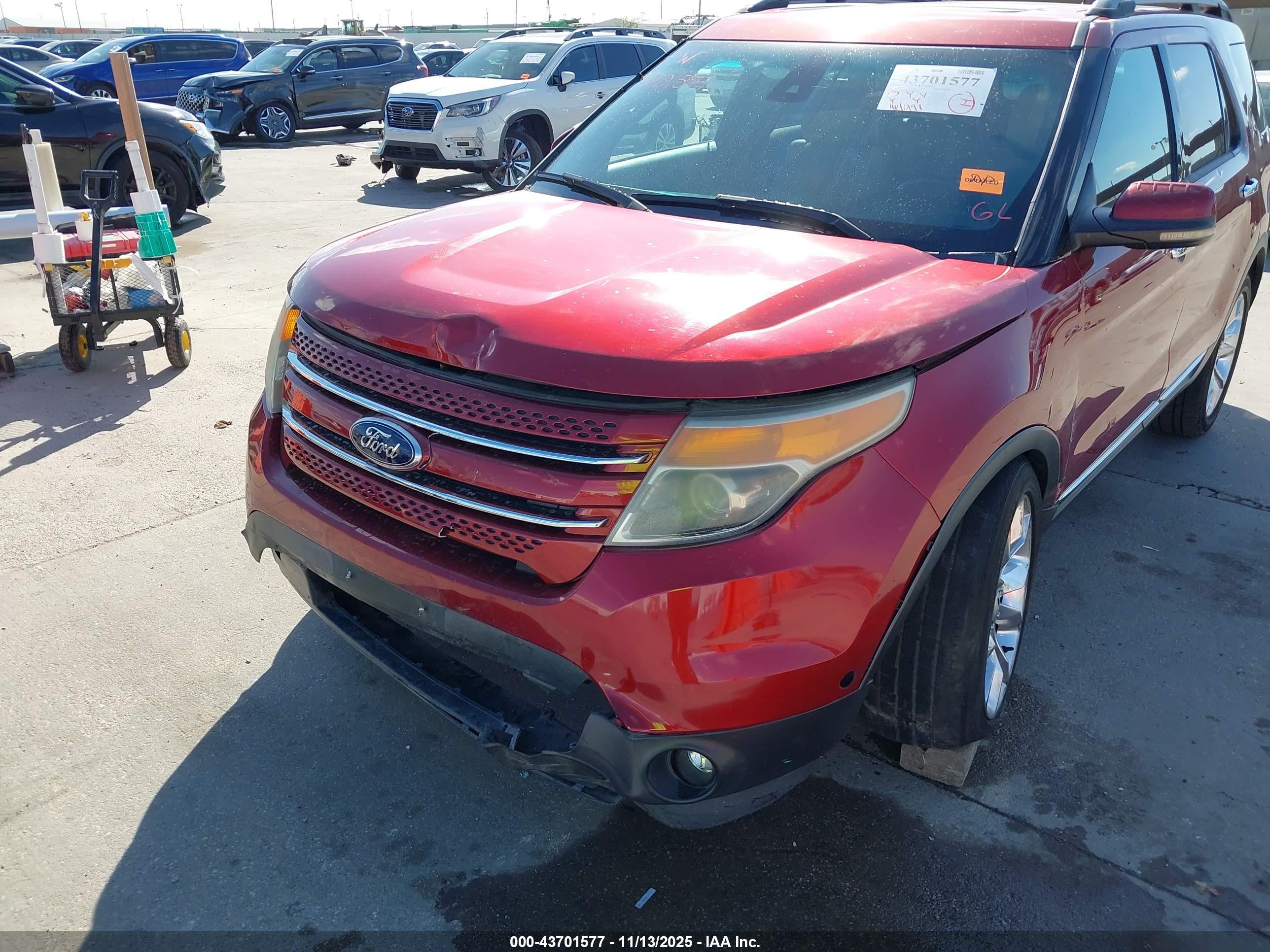FORD EXPLORER image 6