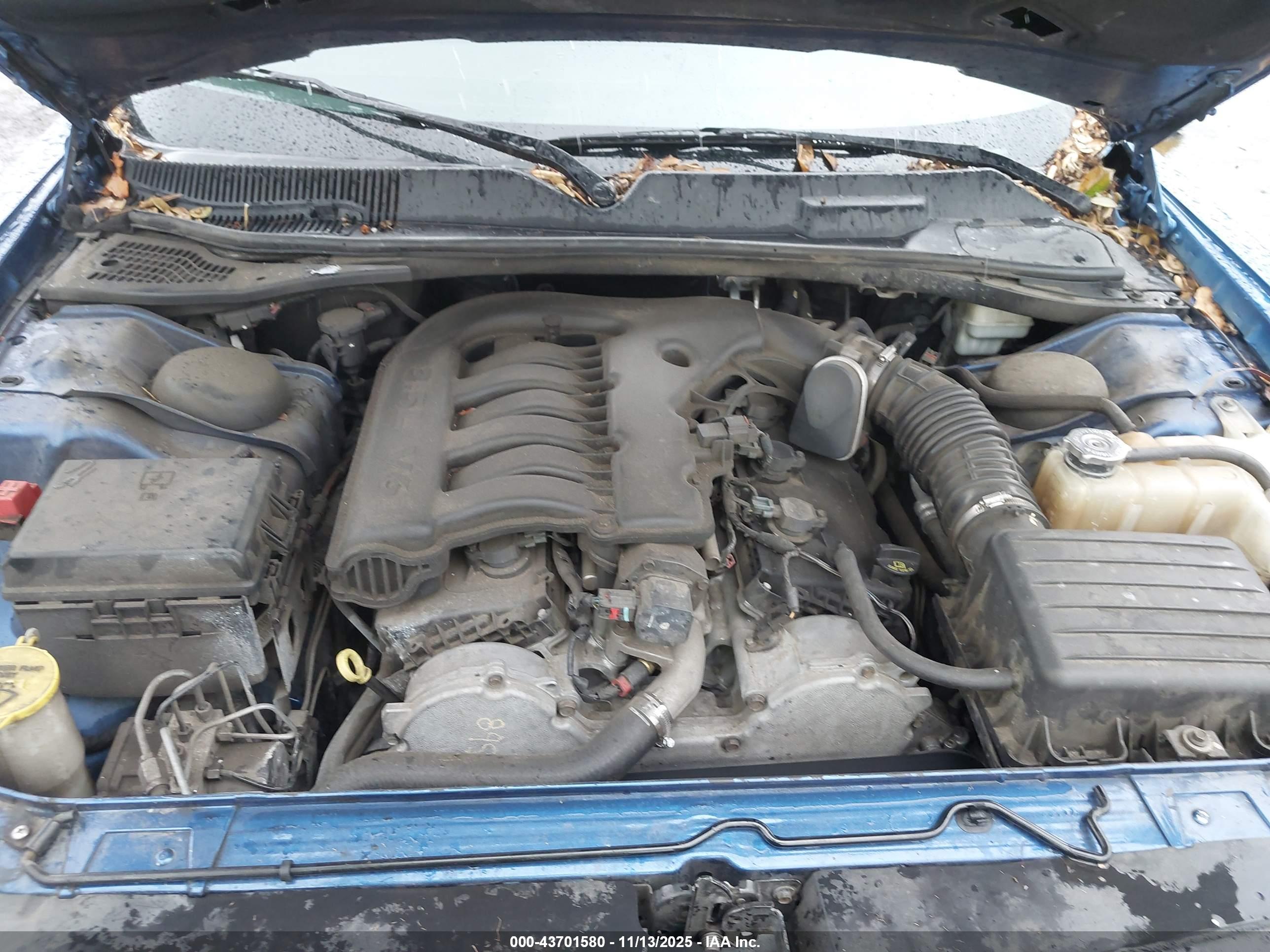 DODGE CHALLENGER image 10