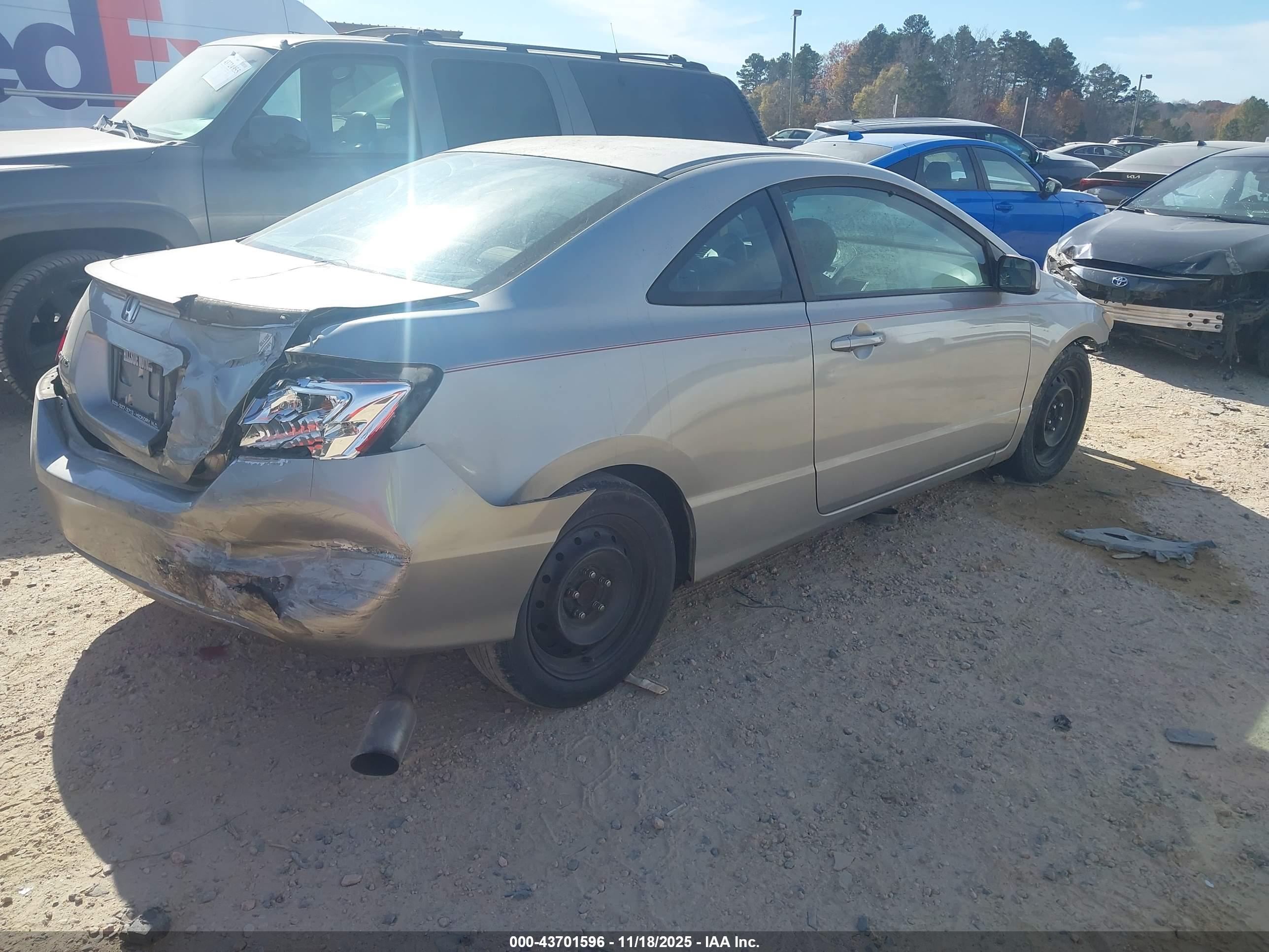 HONDA CIVIC image 4