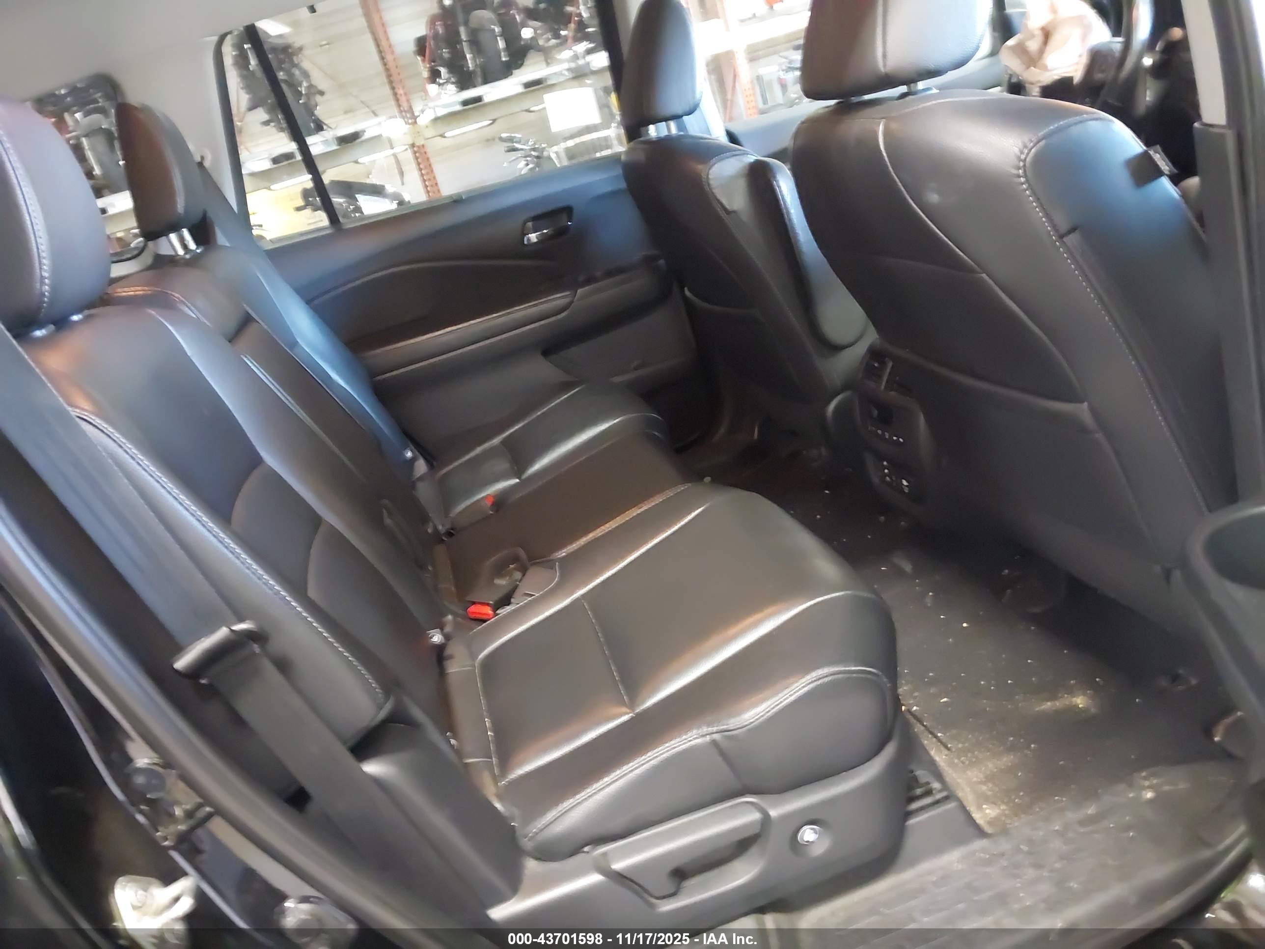 HONDA PILOT image 8
