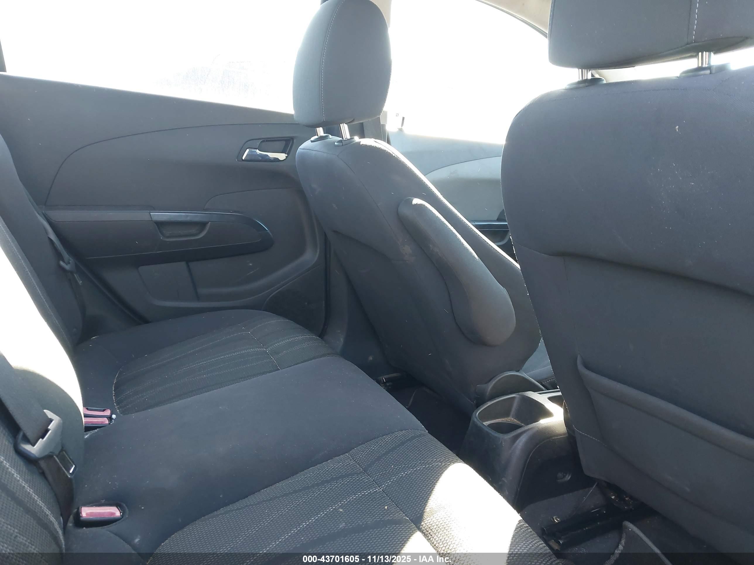 CHEVROLET SONIC image 8