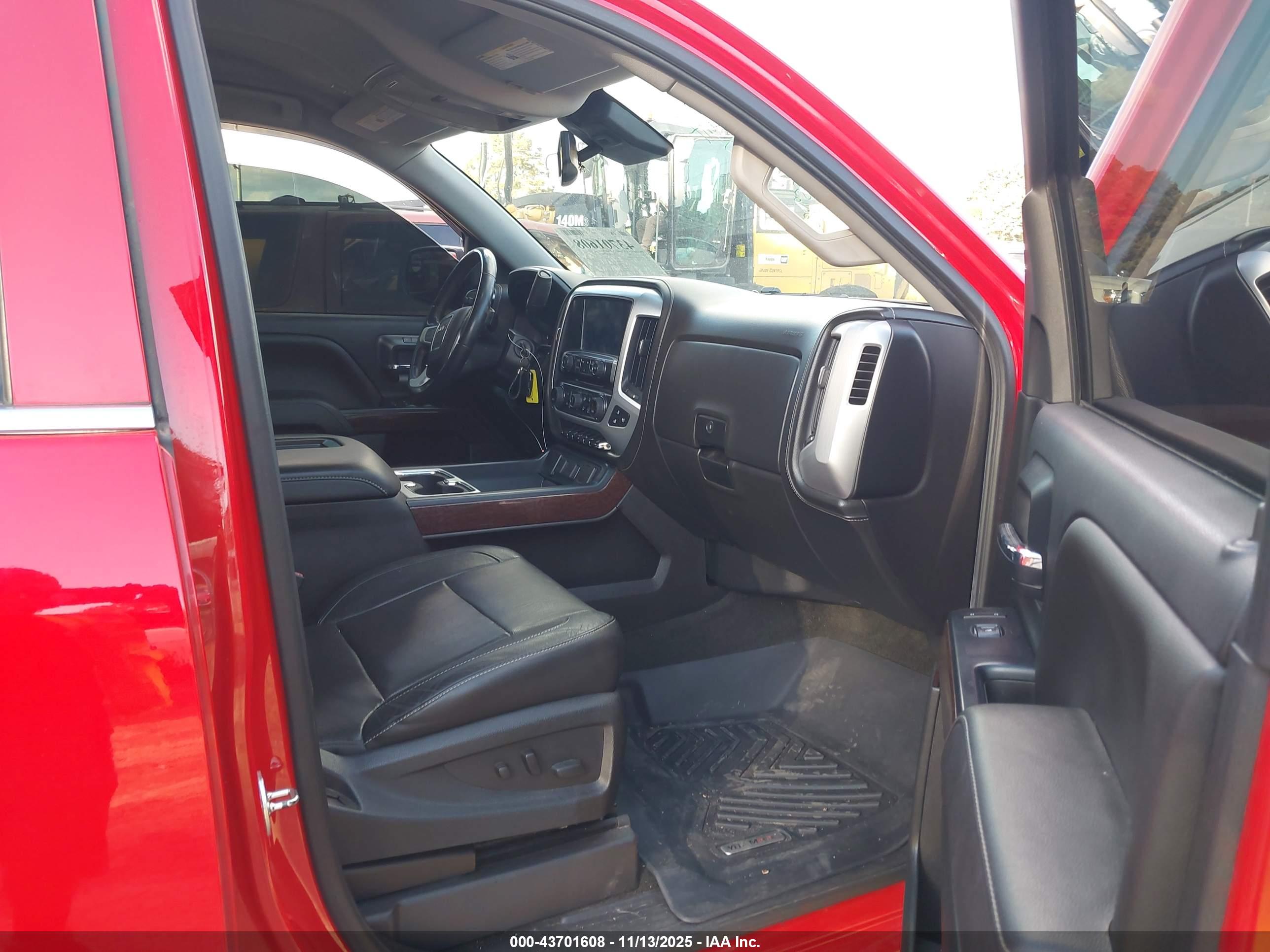 GMC SIERRA image 5