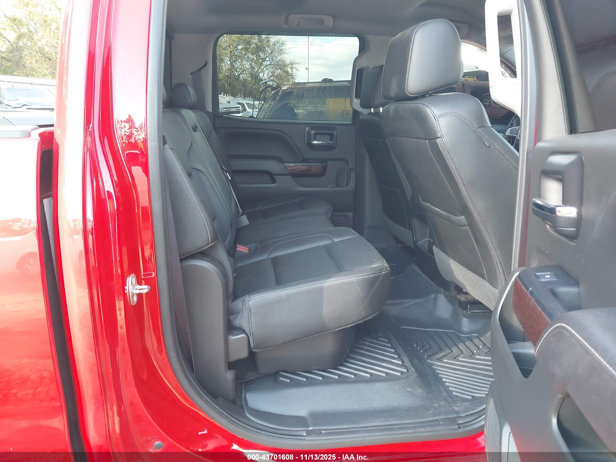 GMC SIERRA image 8