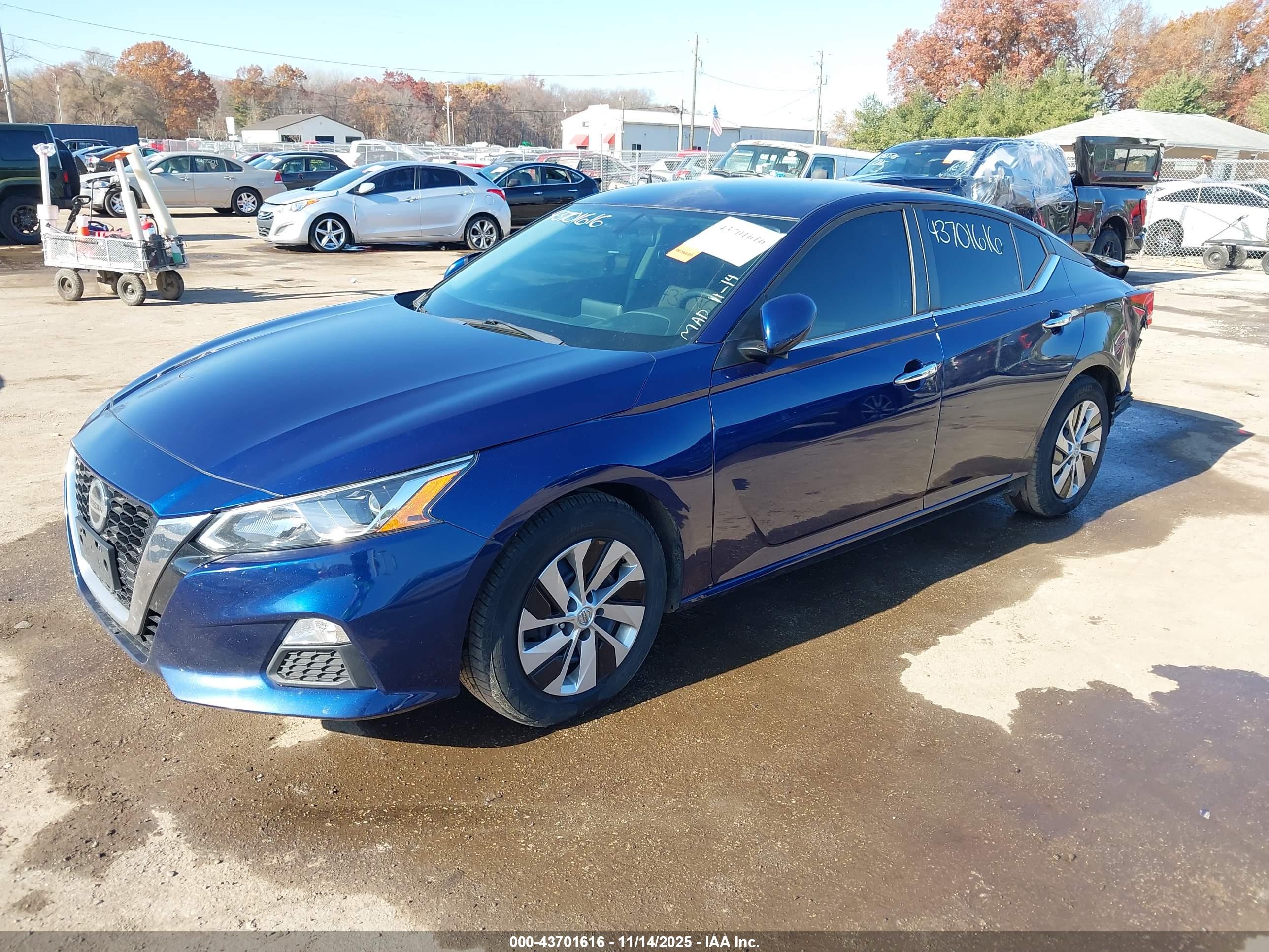 NISSAN ALTIMA image 2
