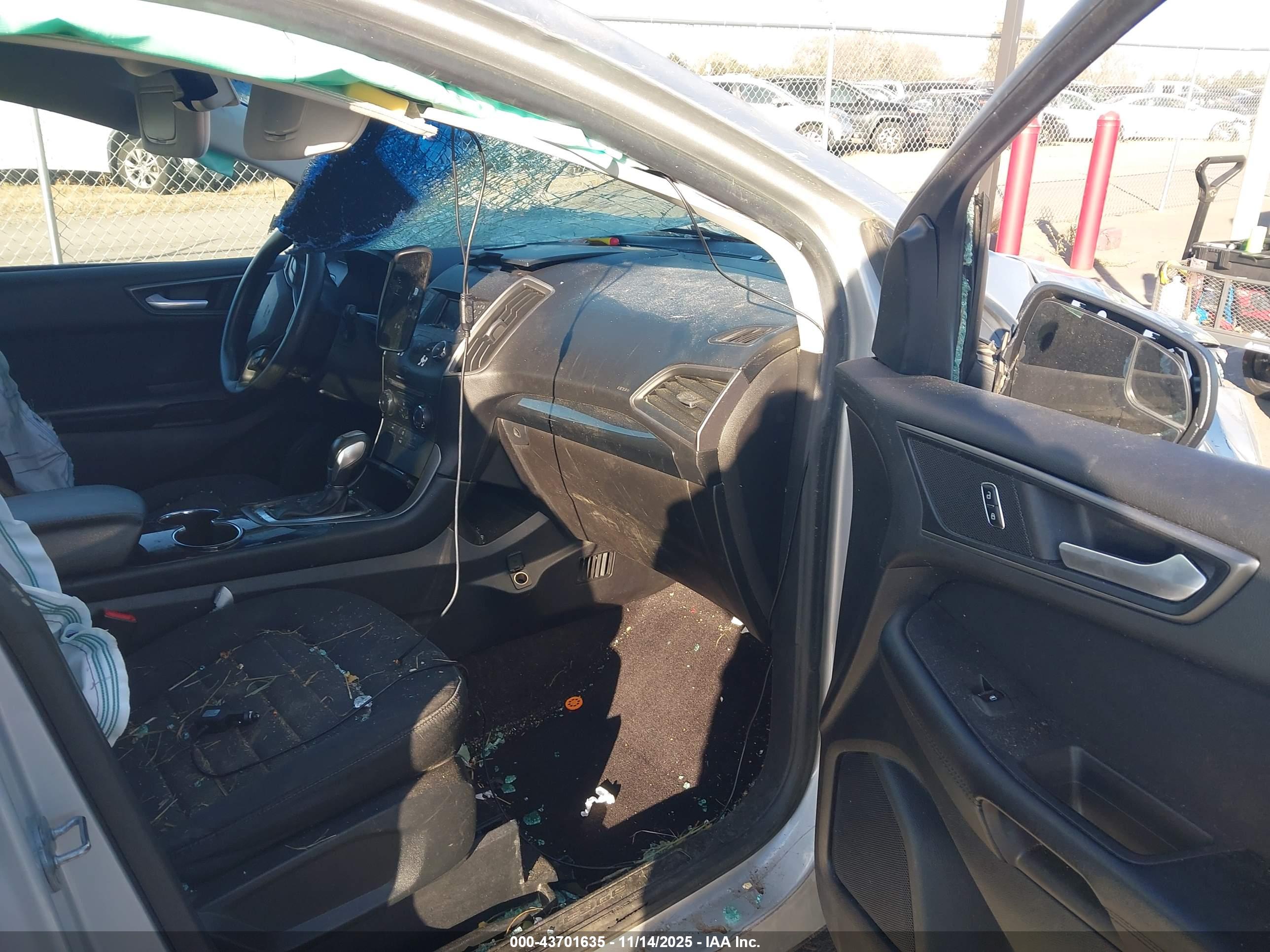 FORD EDGE image 5