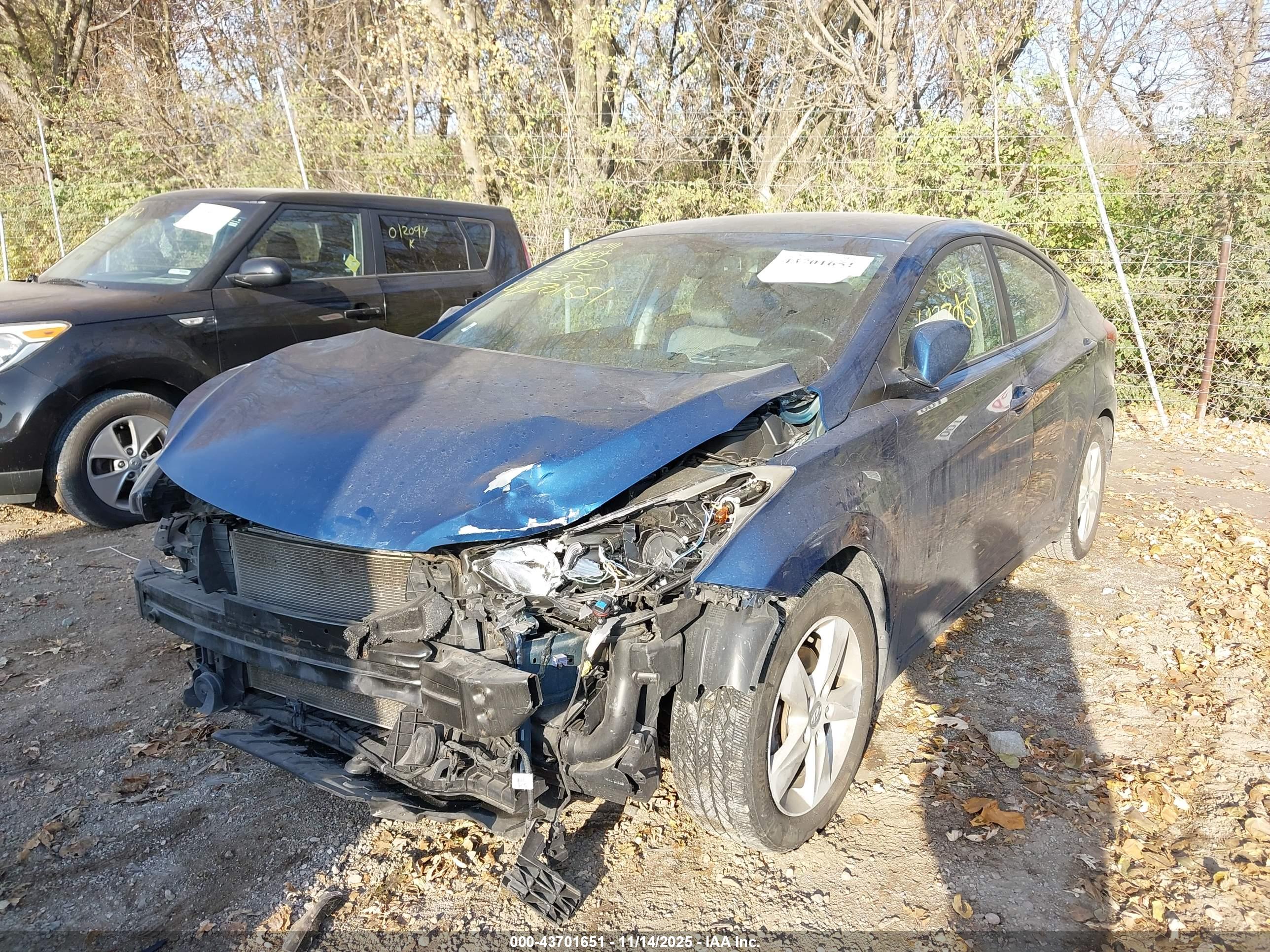 HYUNDAI ELANTRA image 6
