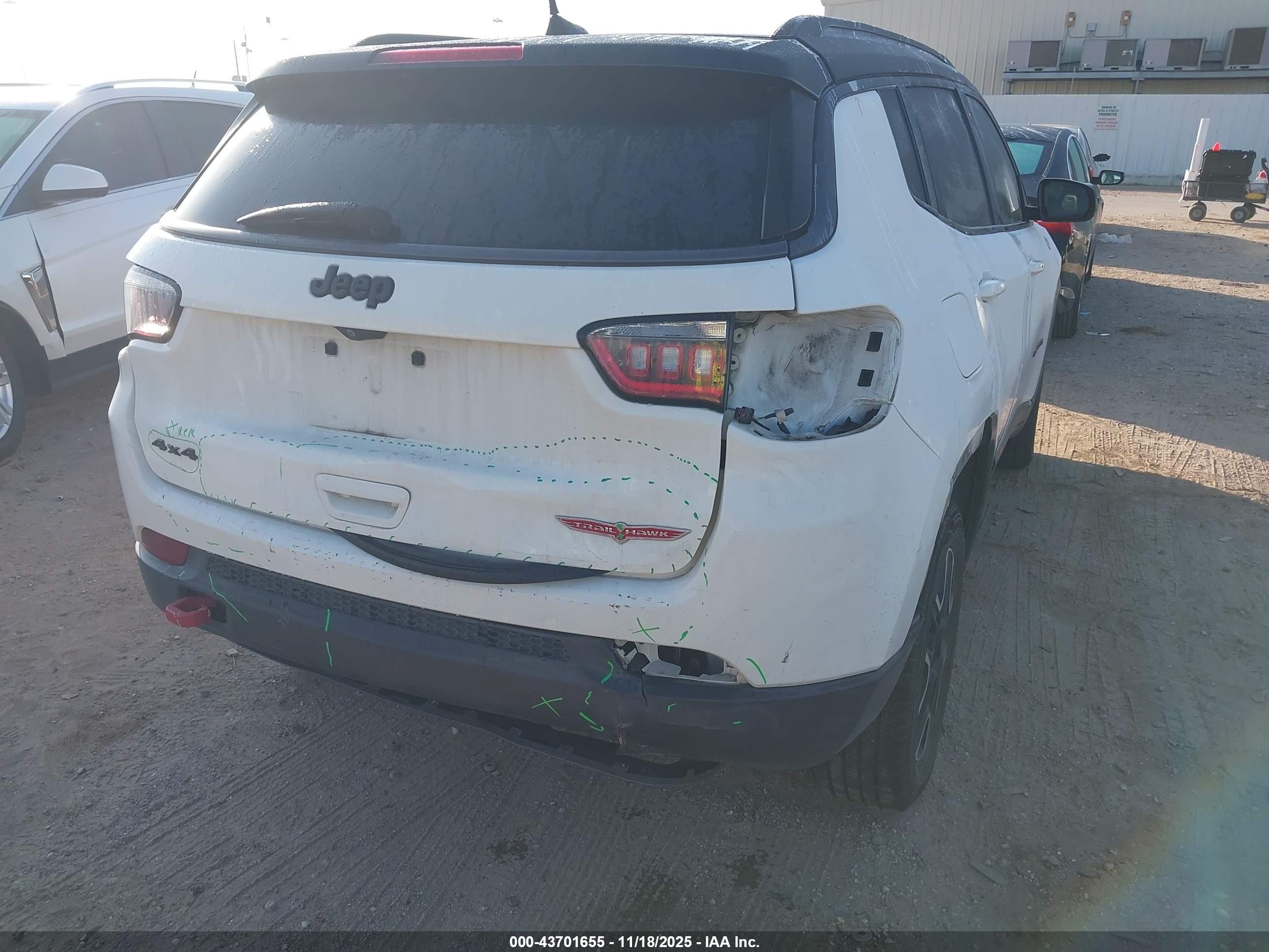 JEEP COMPASS image 6