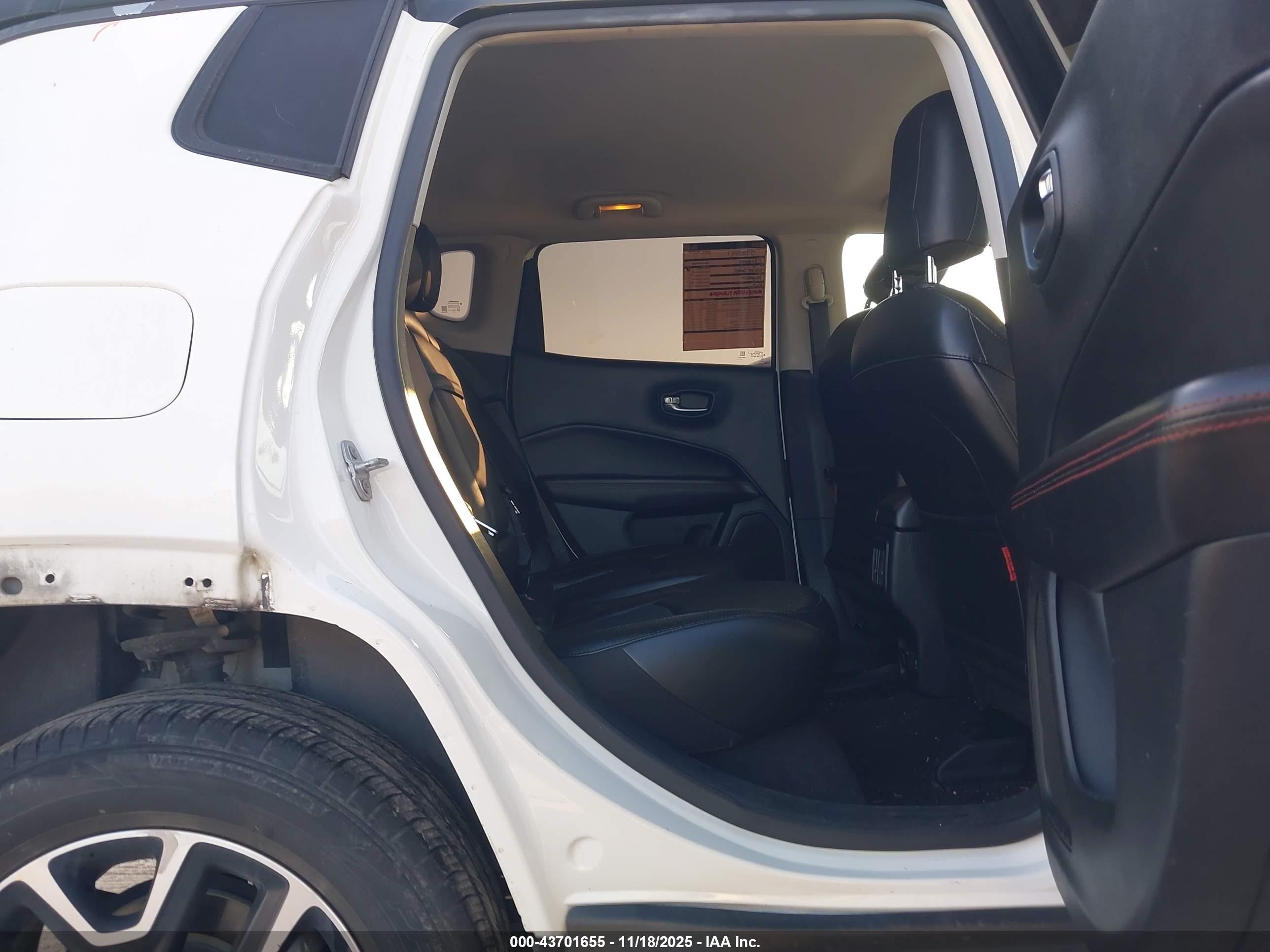 JEEP COMPASS image 8