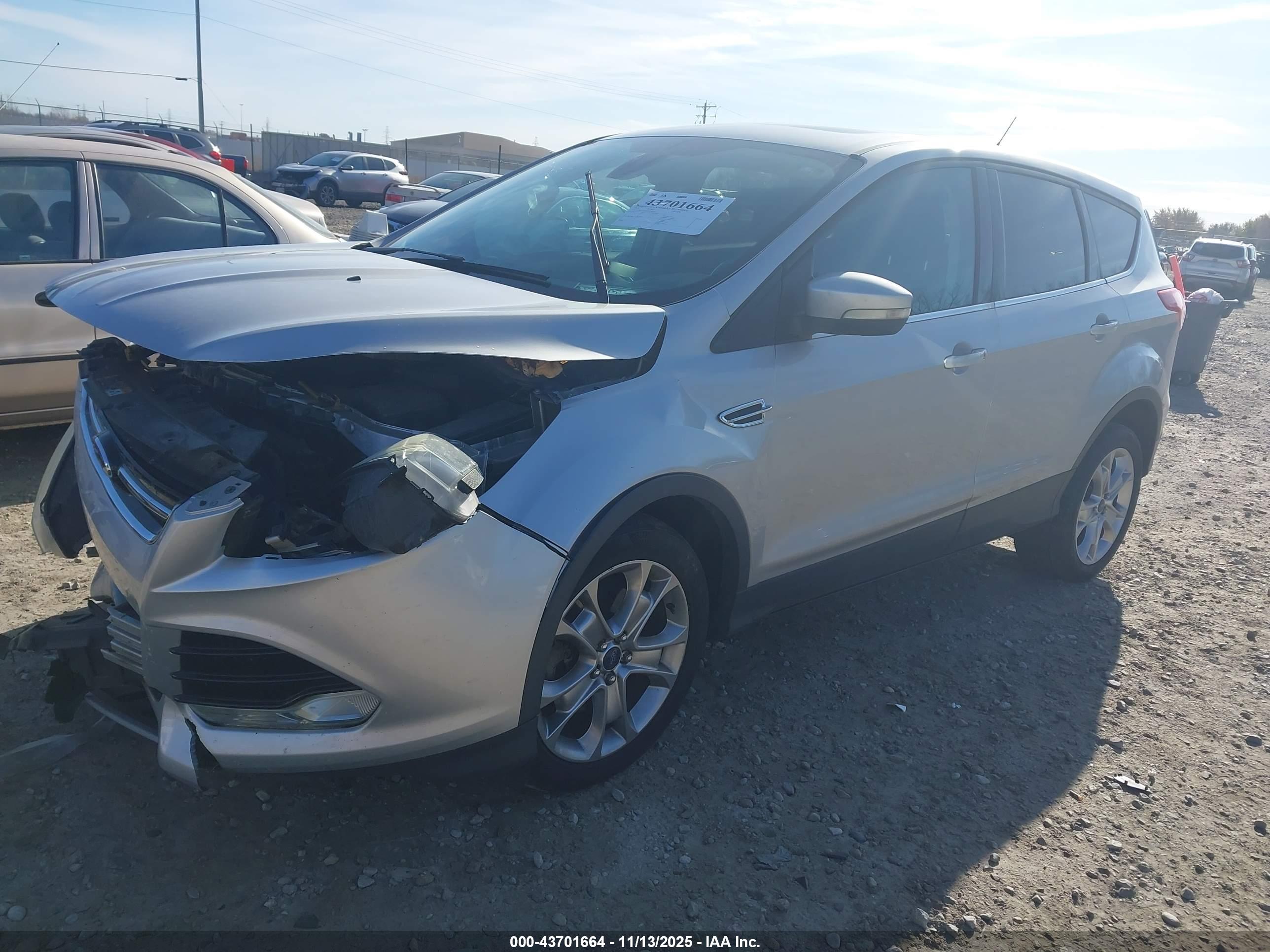 FORD ESCAPE image 2