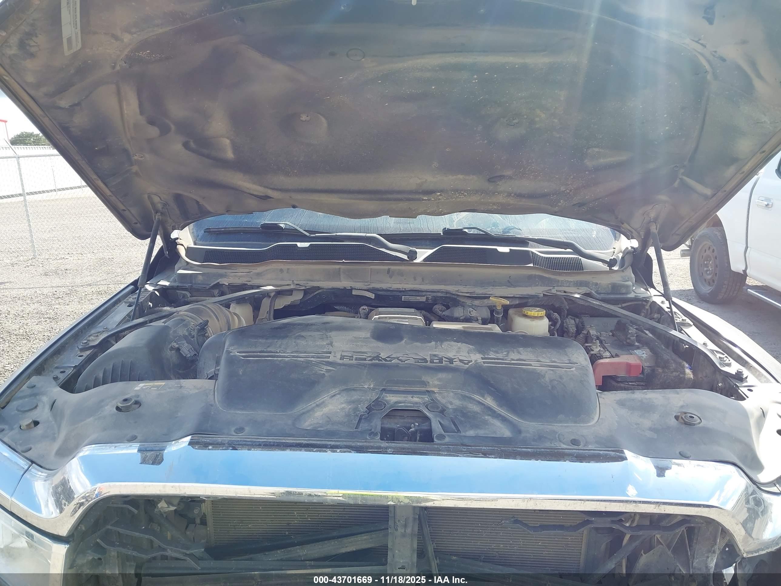 RAM 3500 image 10
