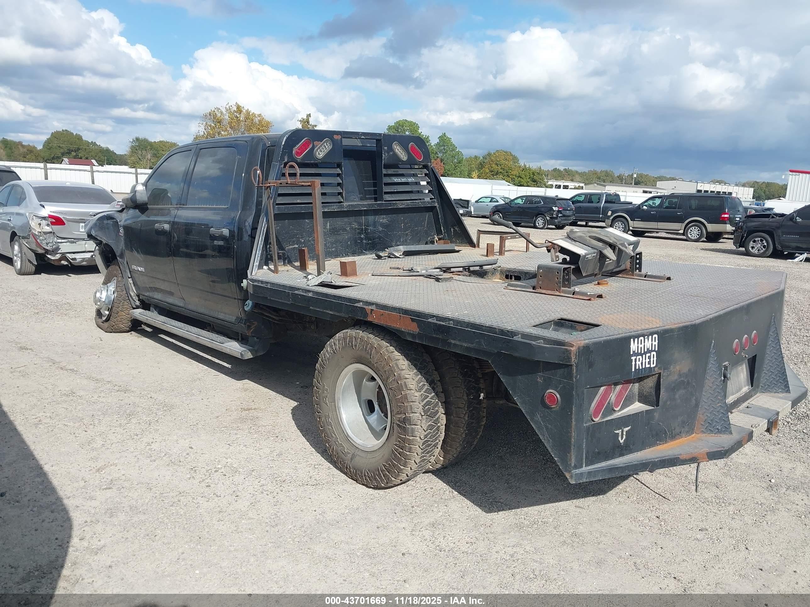 RAM 3500 image 3
