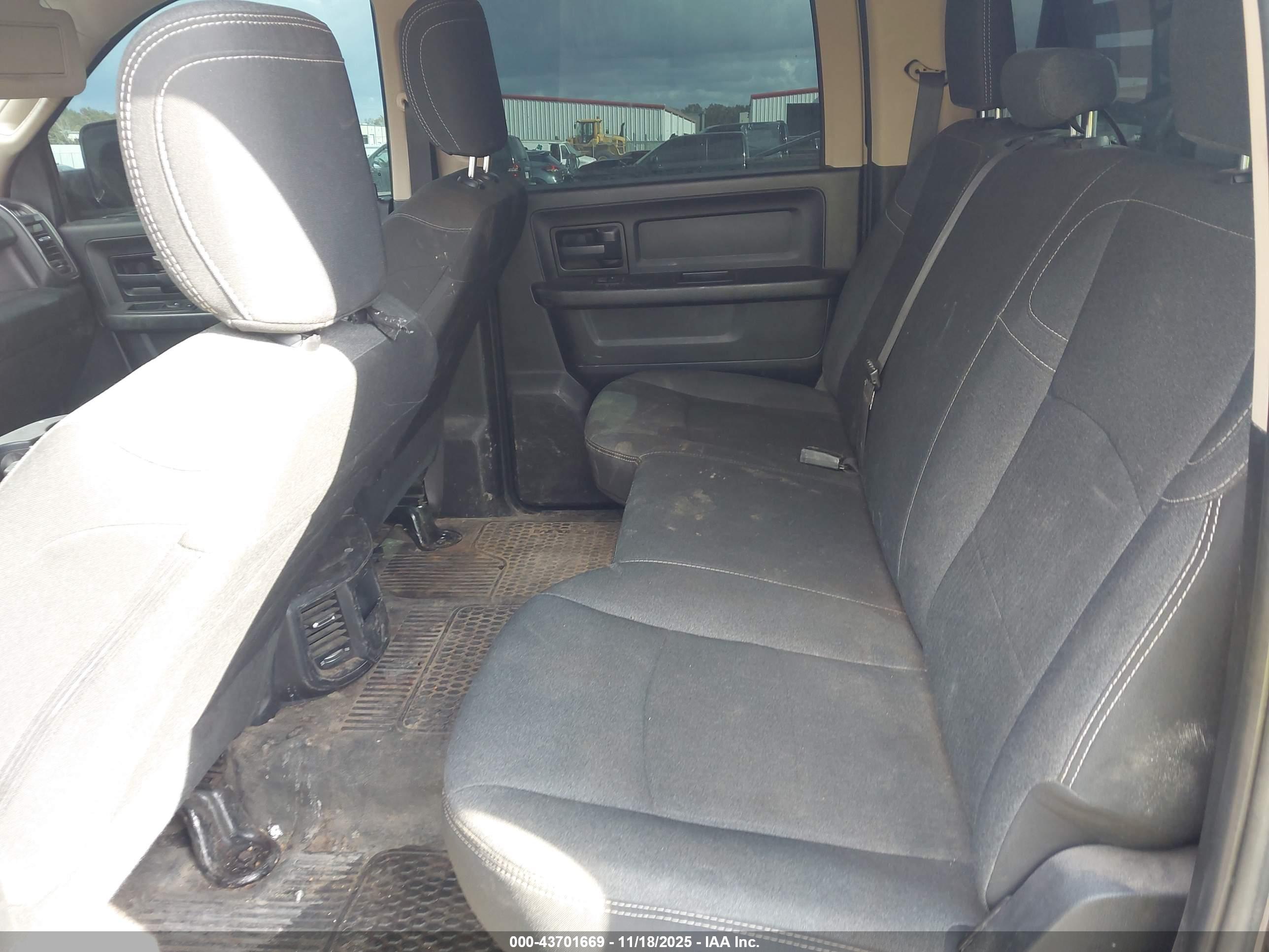 RAM 3500 image 7