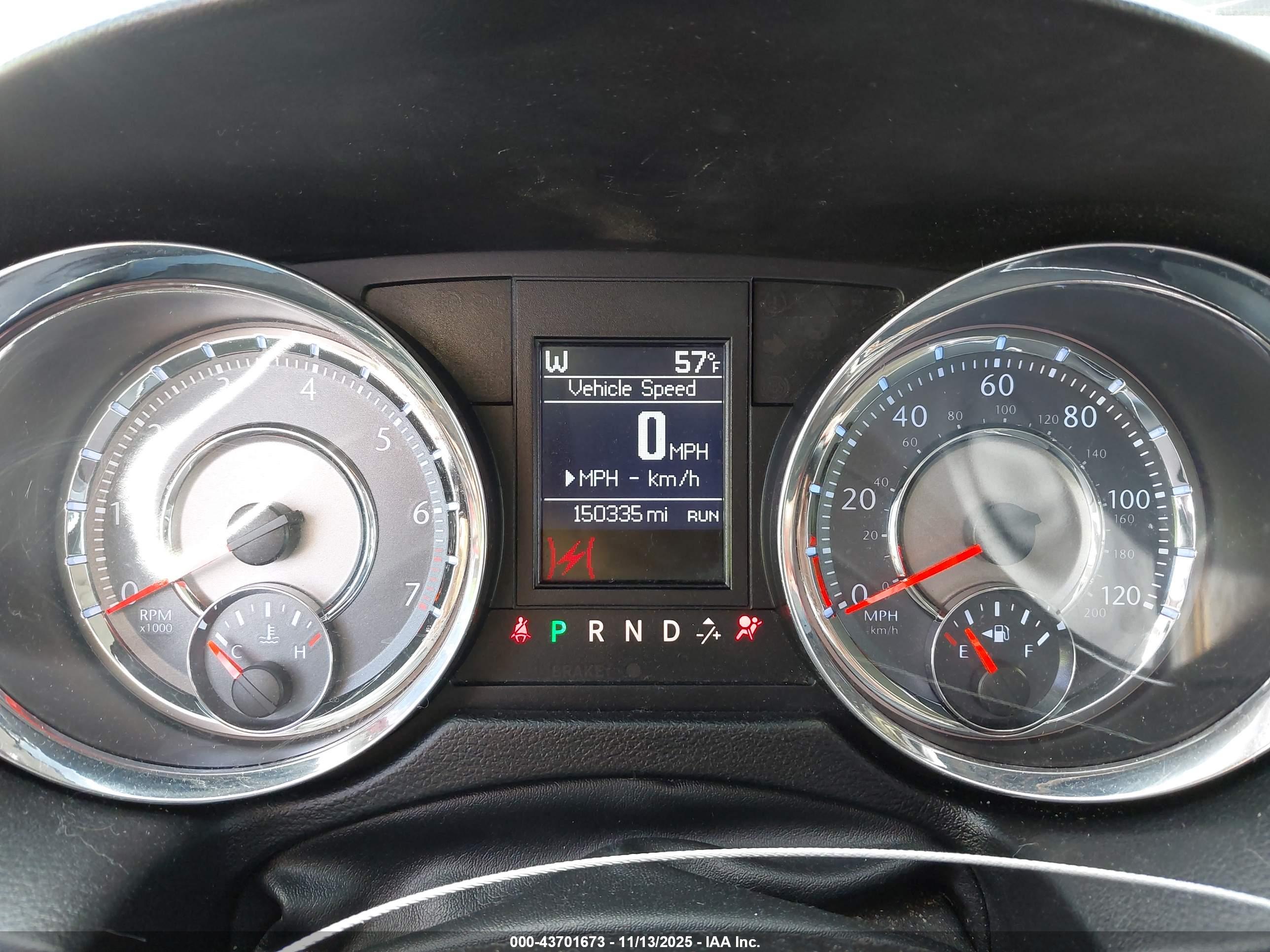 CHRYSLER TOWN image 7