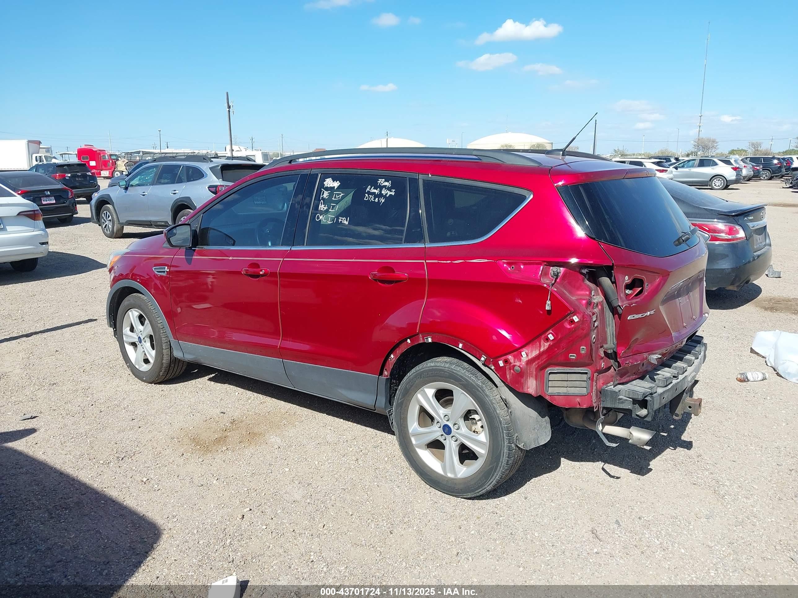 FORD ESCAPE image 3