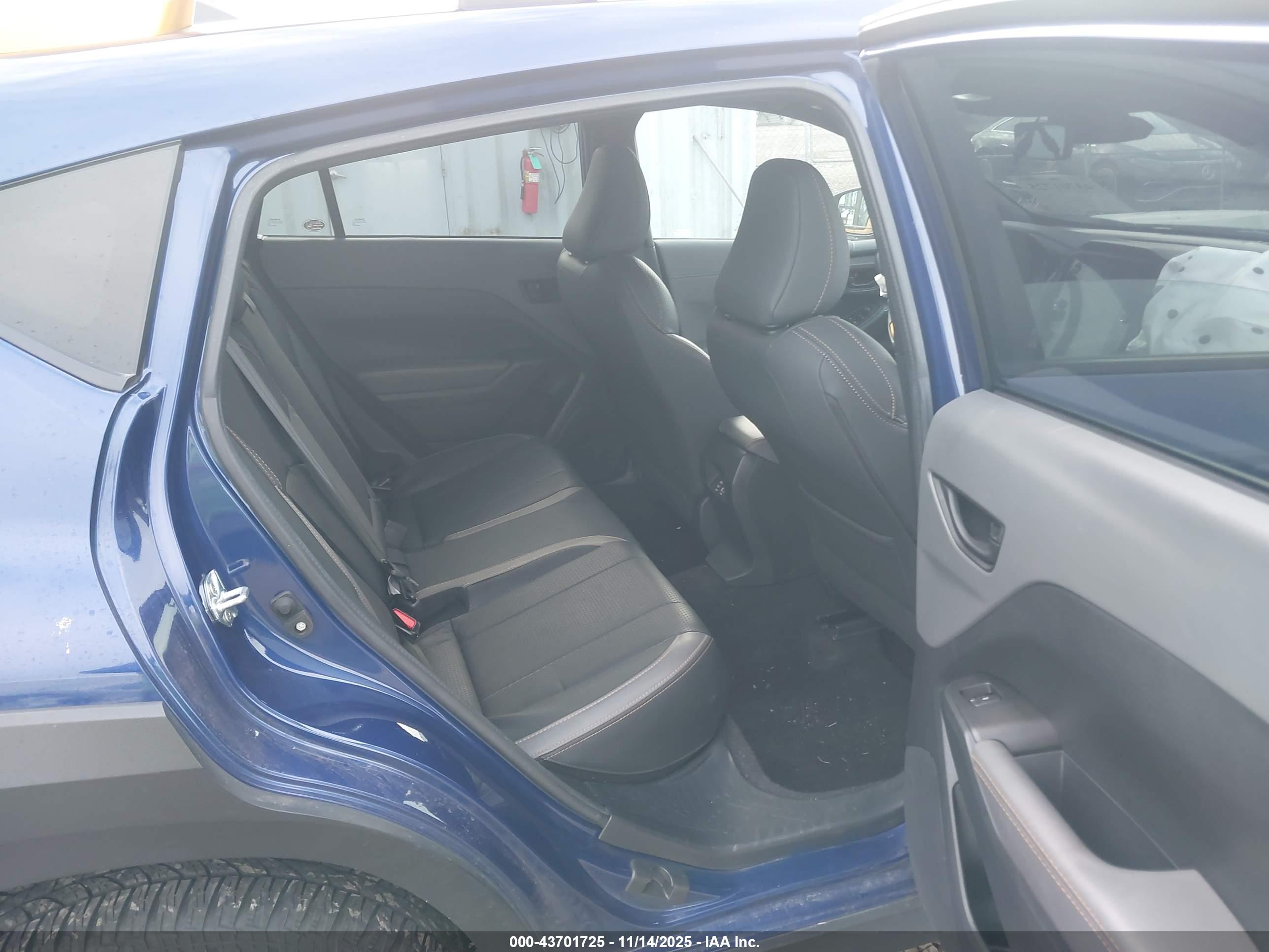 SUBARU CROSSTREK image 8