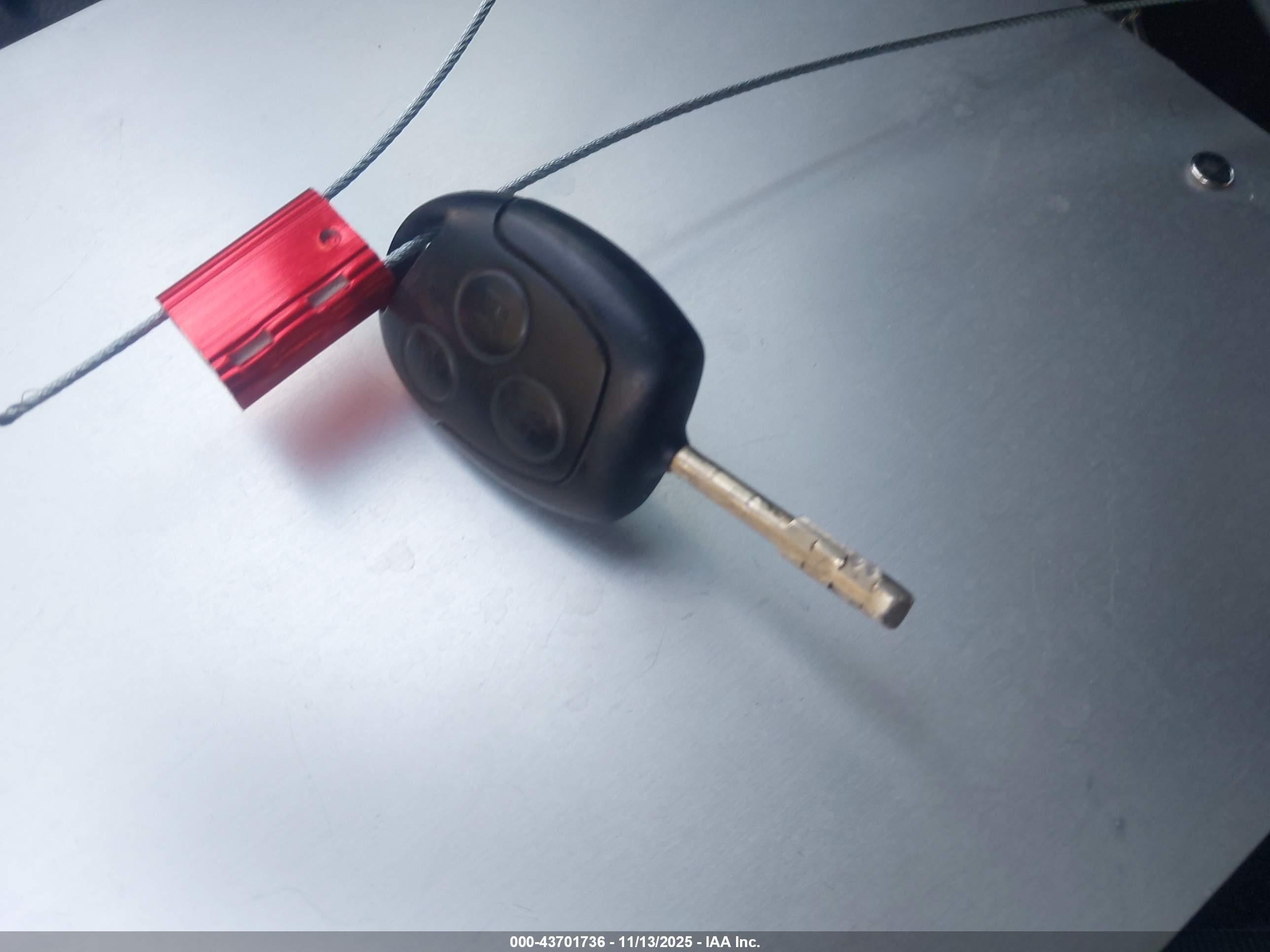 FORD TRANSIT image 11