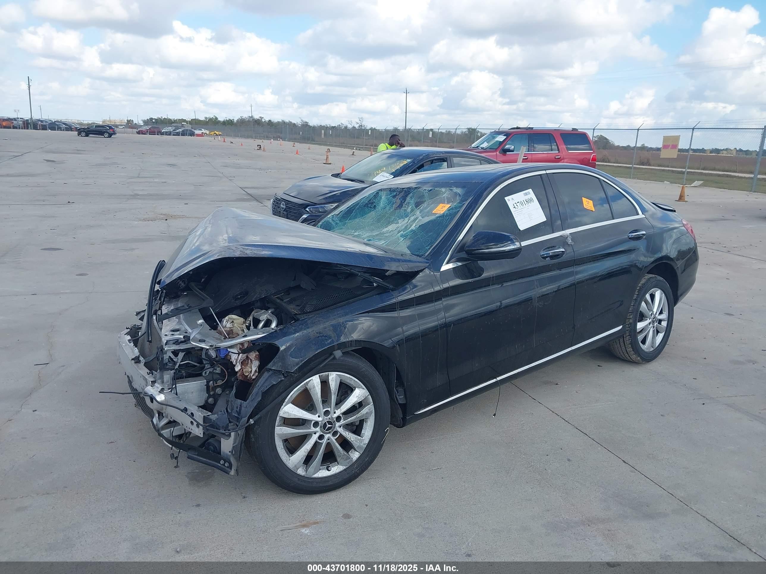 MERCEDES-BENZ C image 2
