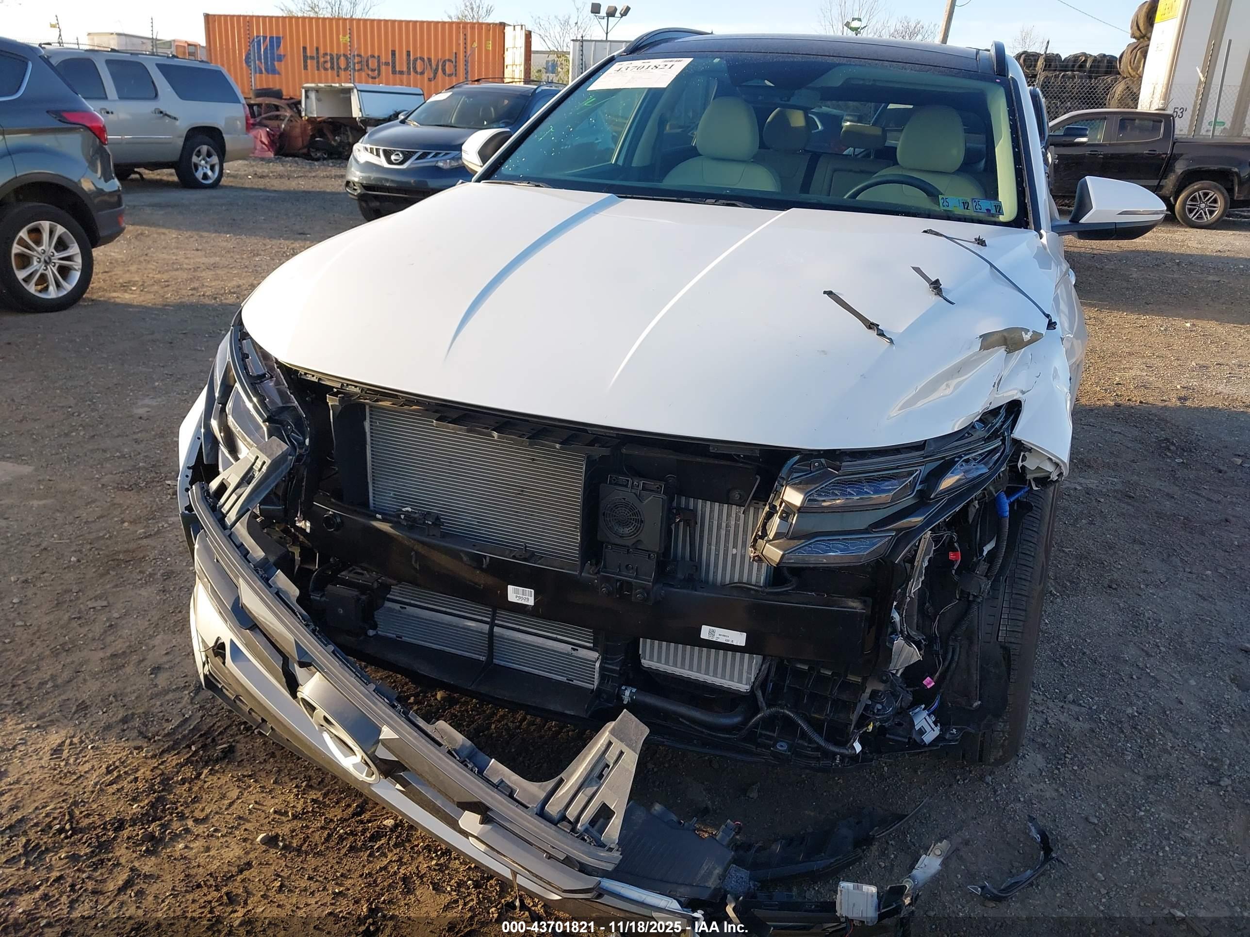 HYUNDAI TUCSON image 6