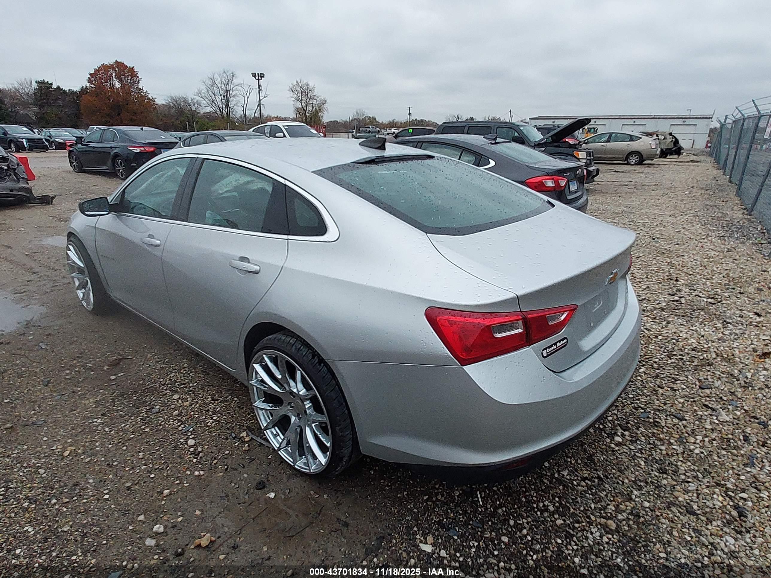 CHEVROLET MALIBU image 3
