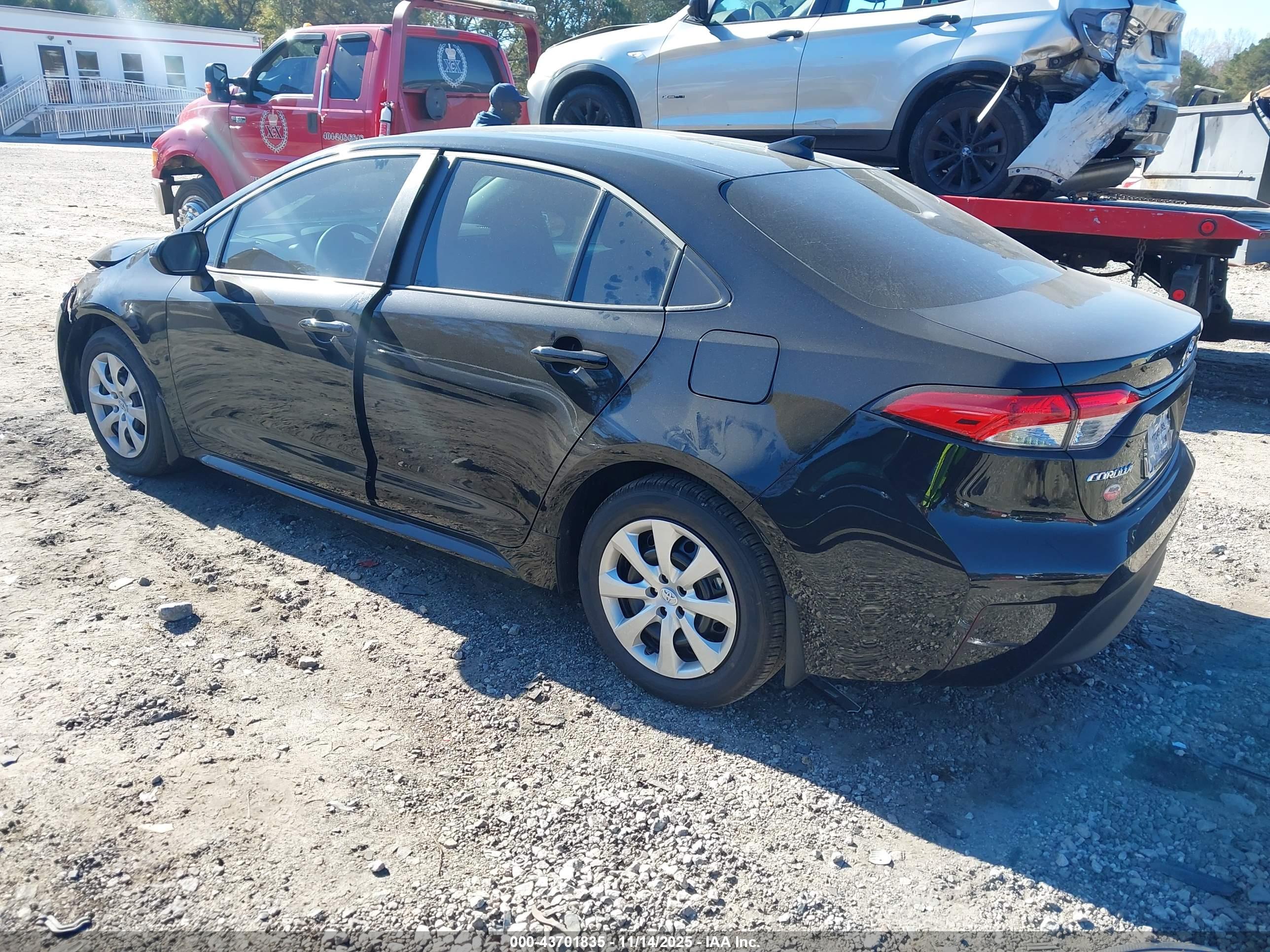 TOYOTA COROLLA image 3