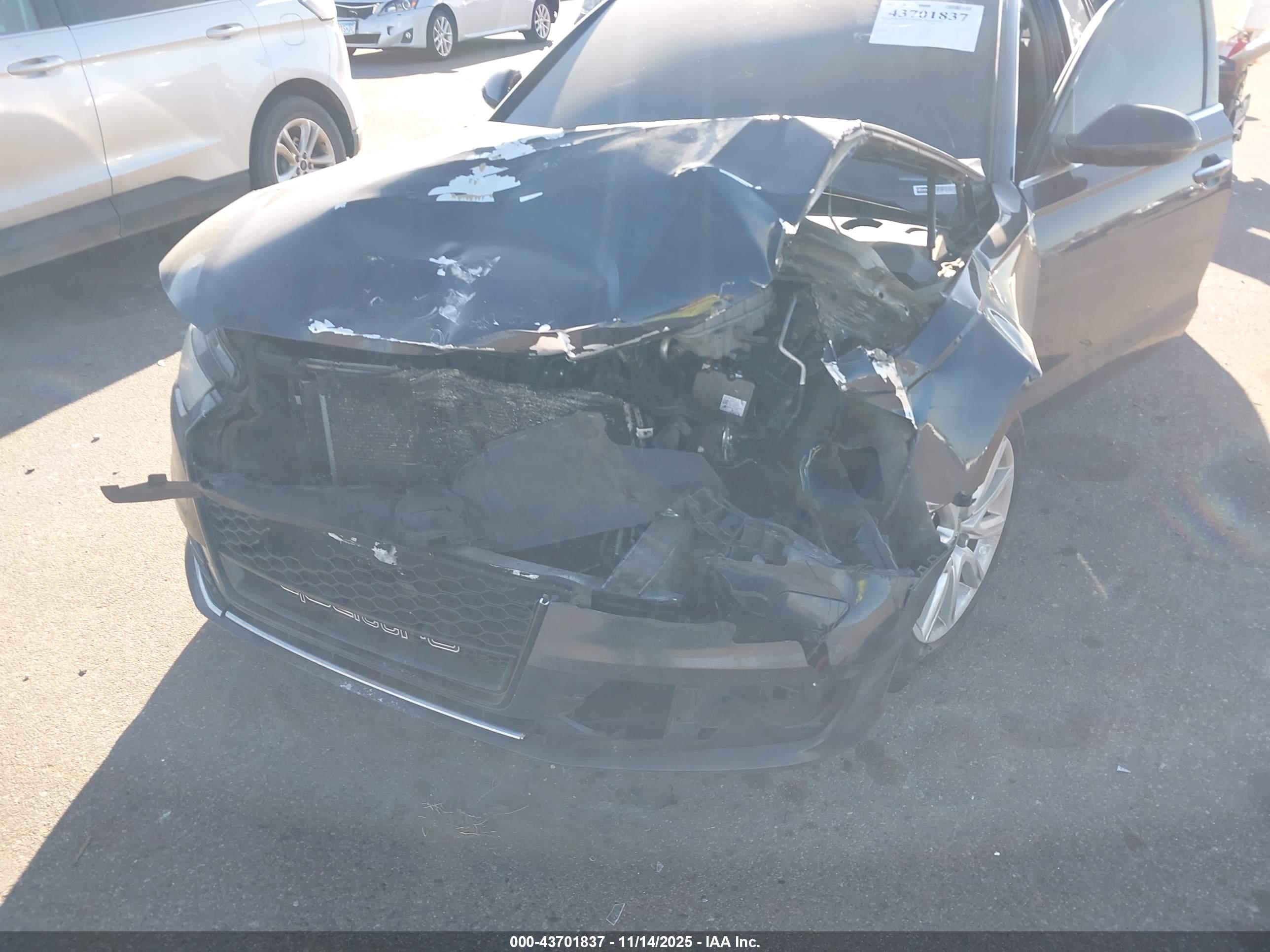 AUDI A6 image 6
