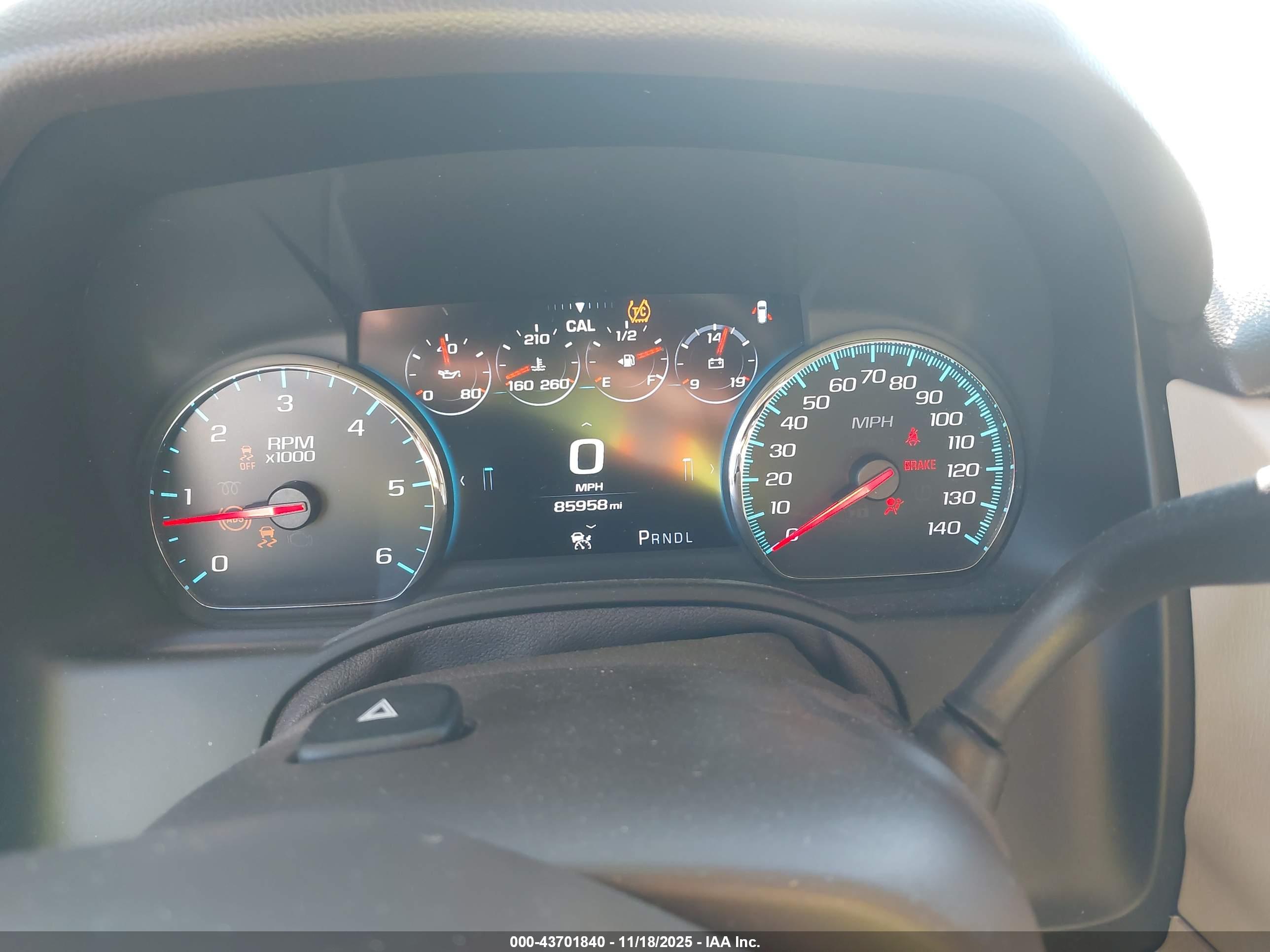 GMC YUKON image 7