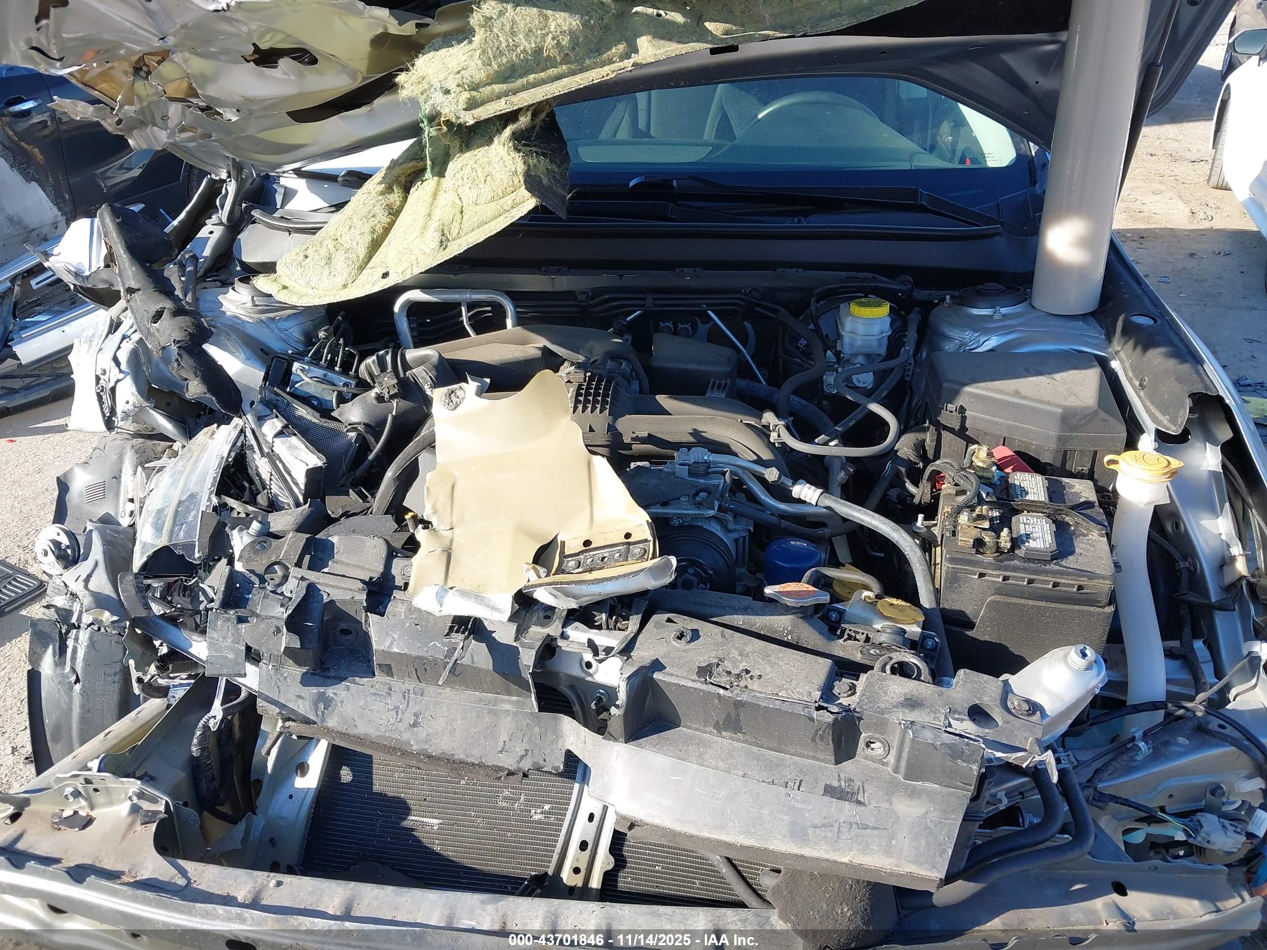 SUBARU OUTBACK image 10