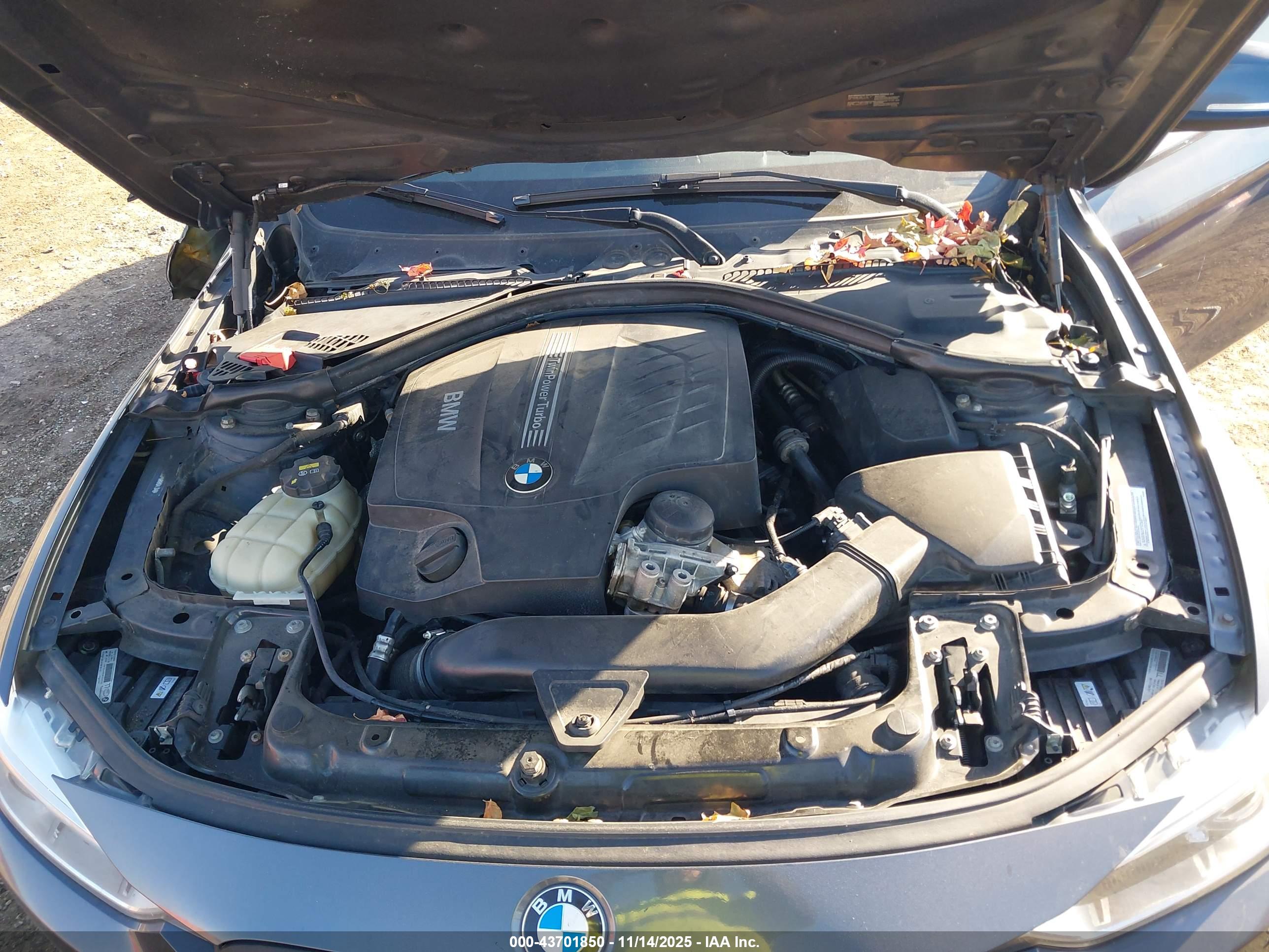 BMW 335I image 10