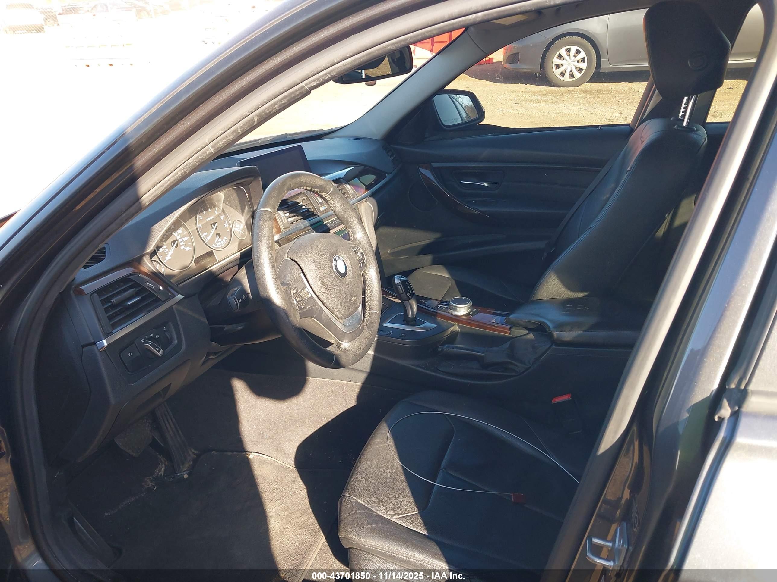 BMW 335I image 5