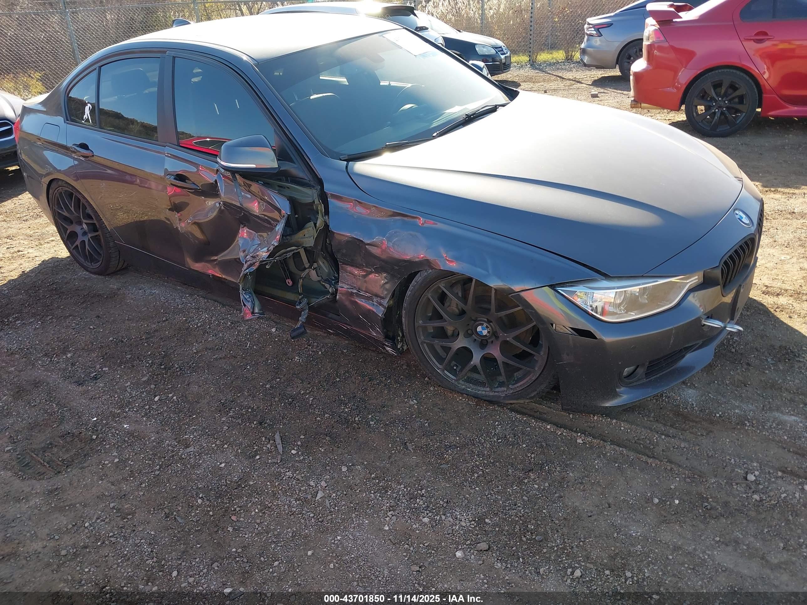 BMW 335I image 6