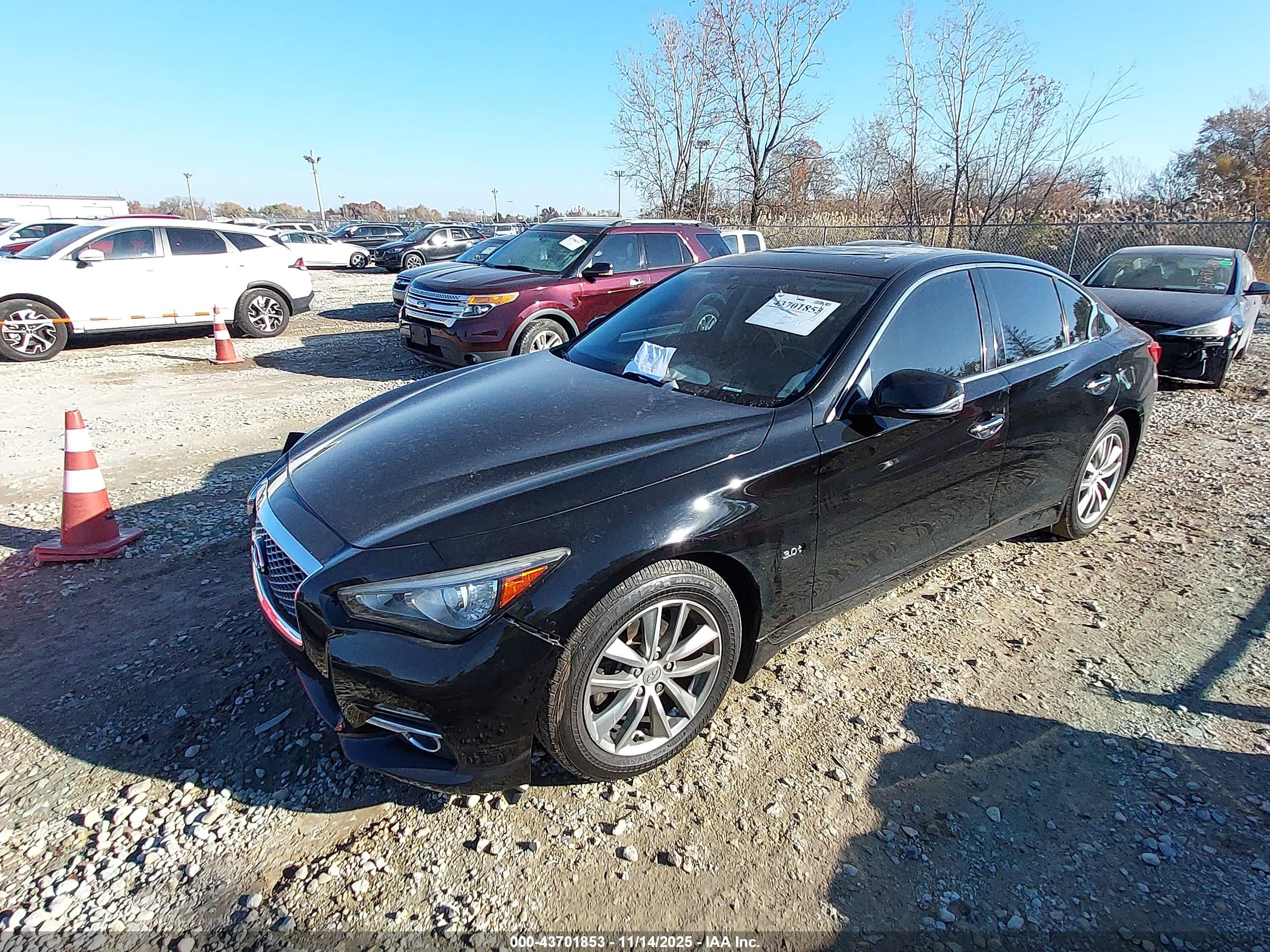 INFINITI Q50 image 2
