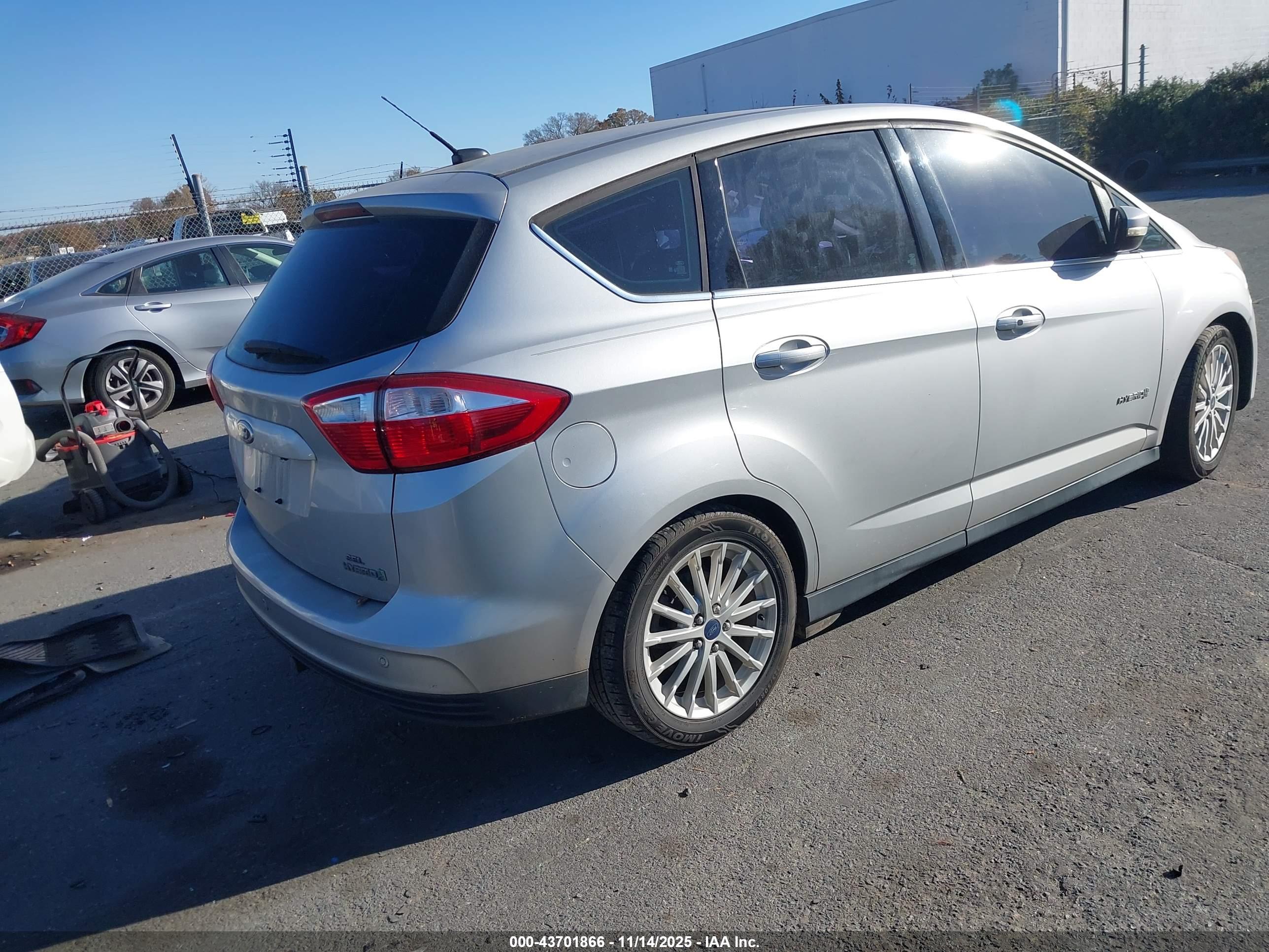FORD C-MAX image 4