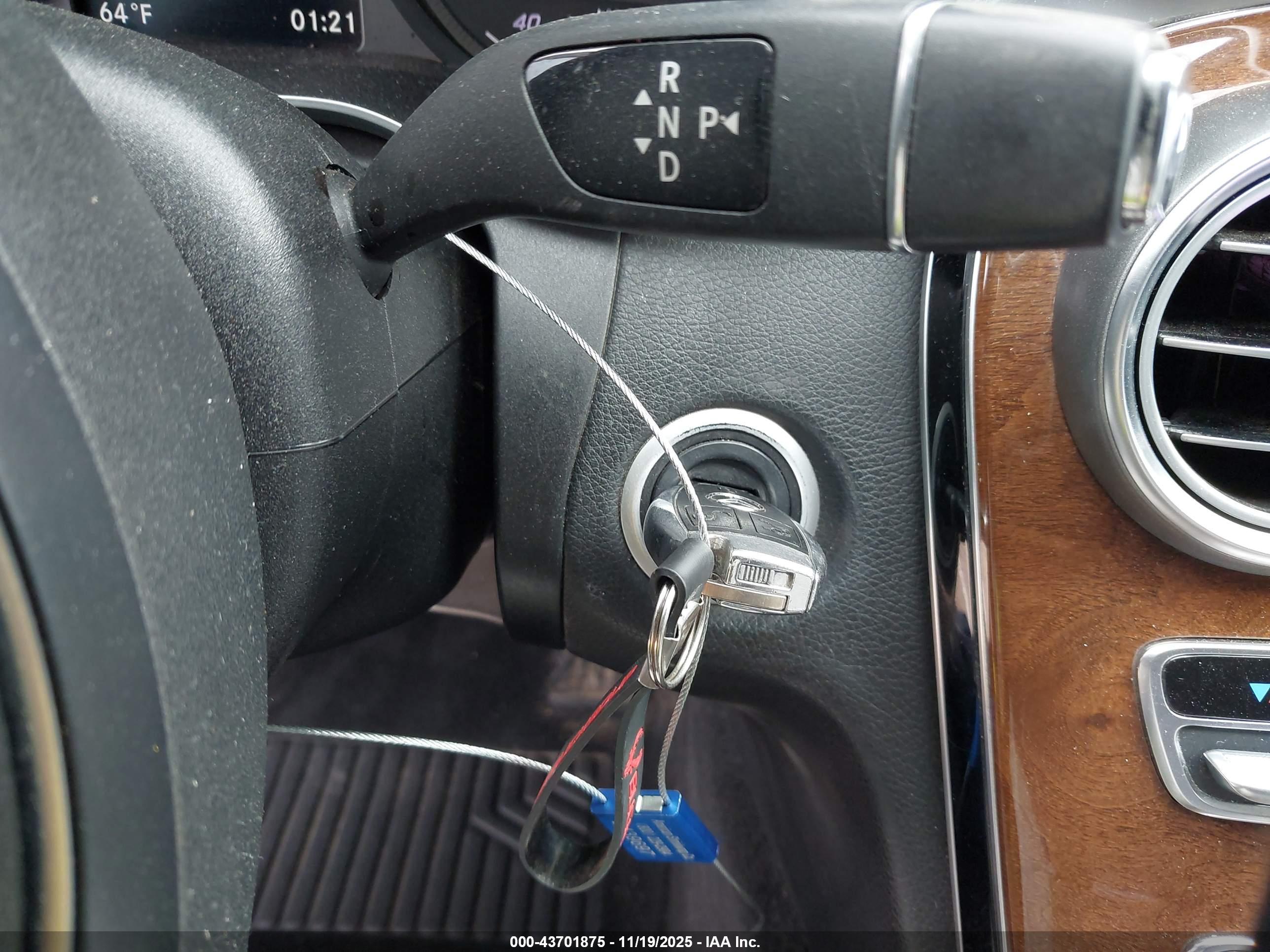 MERCEDES-BENZ C image 11