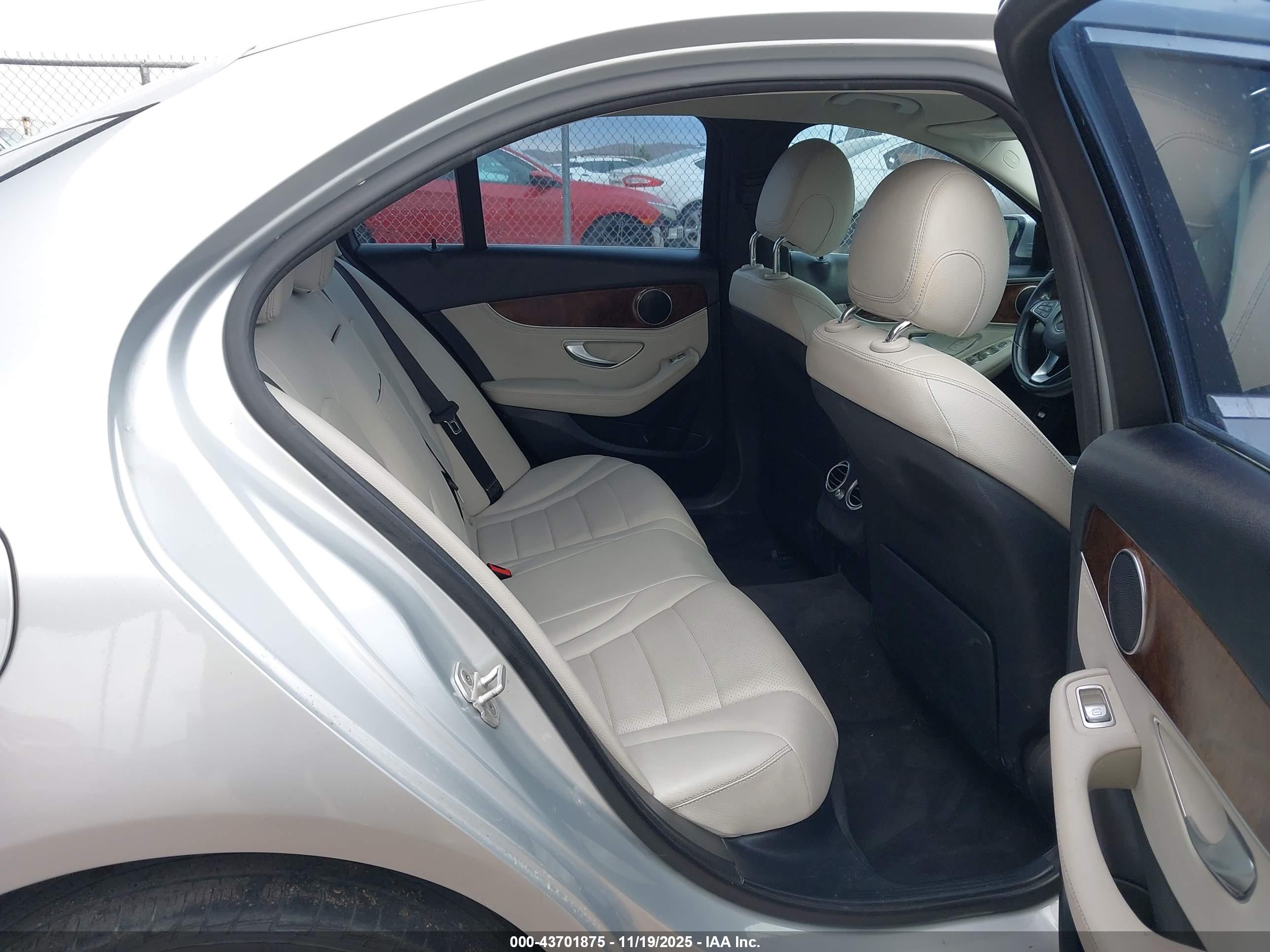 MERCEDES-BENZ C image 8