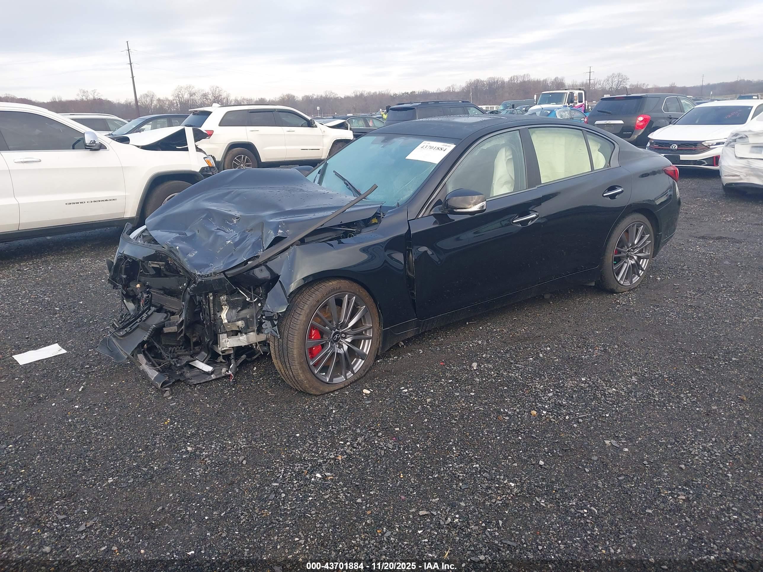 INFINITI Q50 image 2