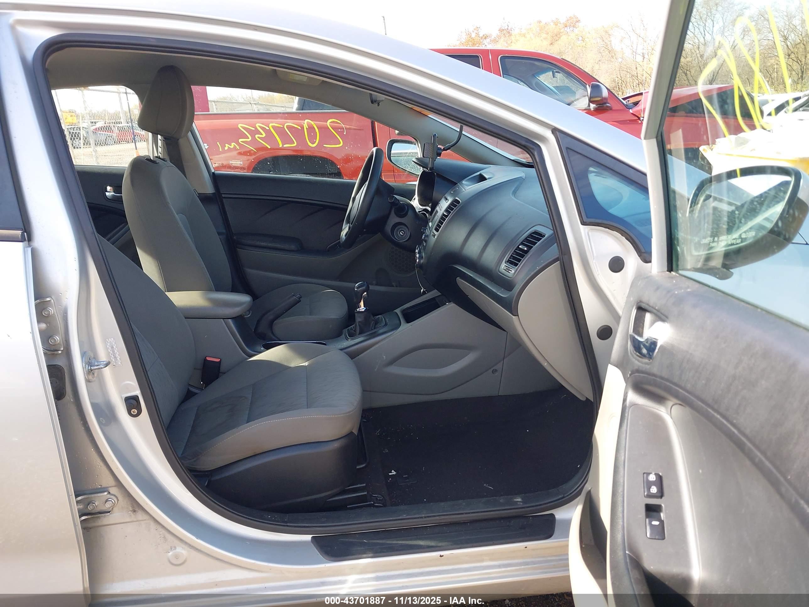KIA FORTE image 5