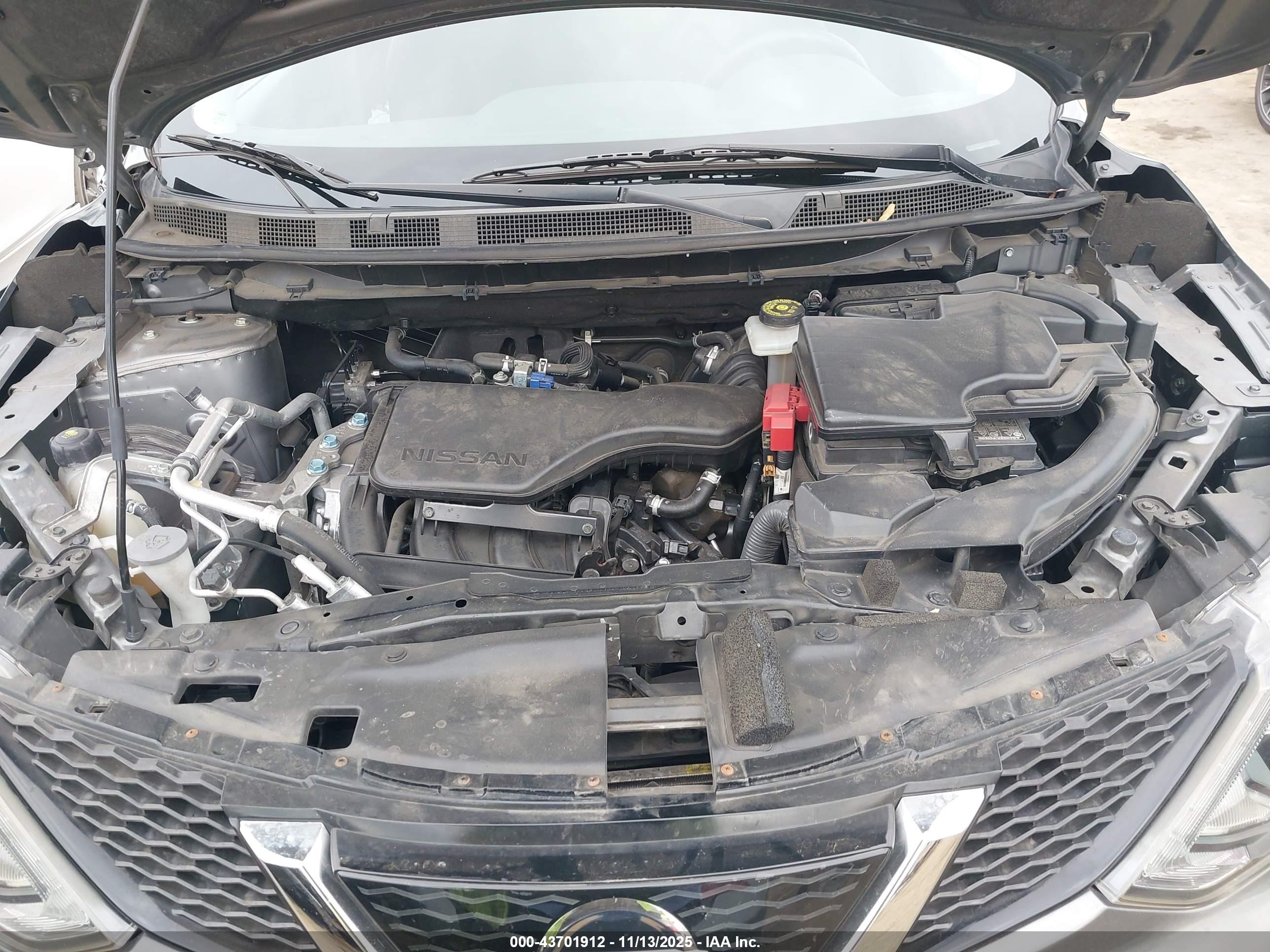NISSAN ROGUE image 10