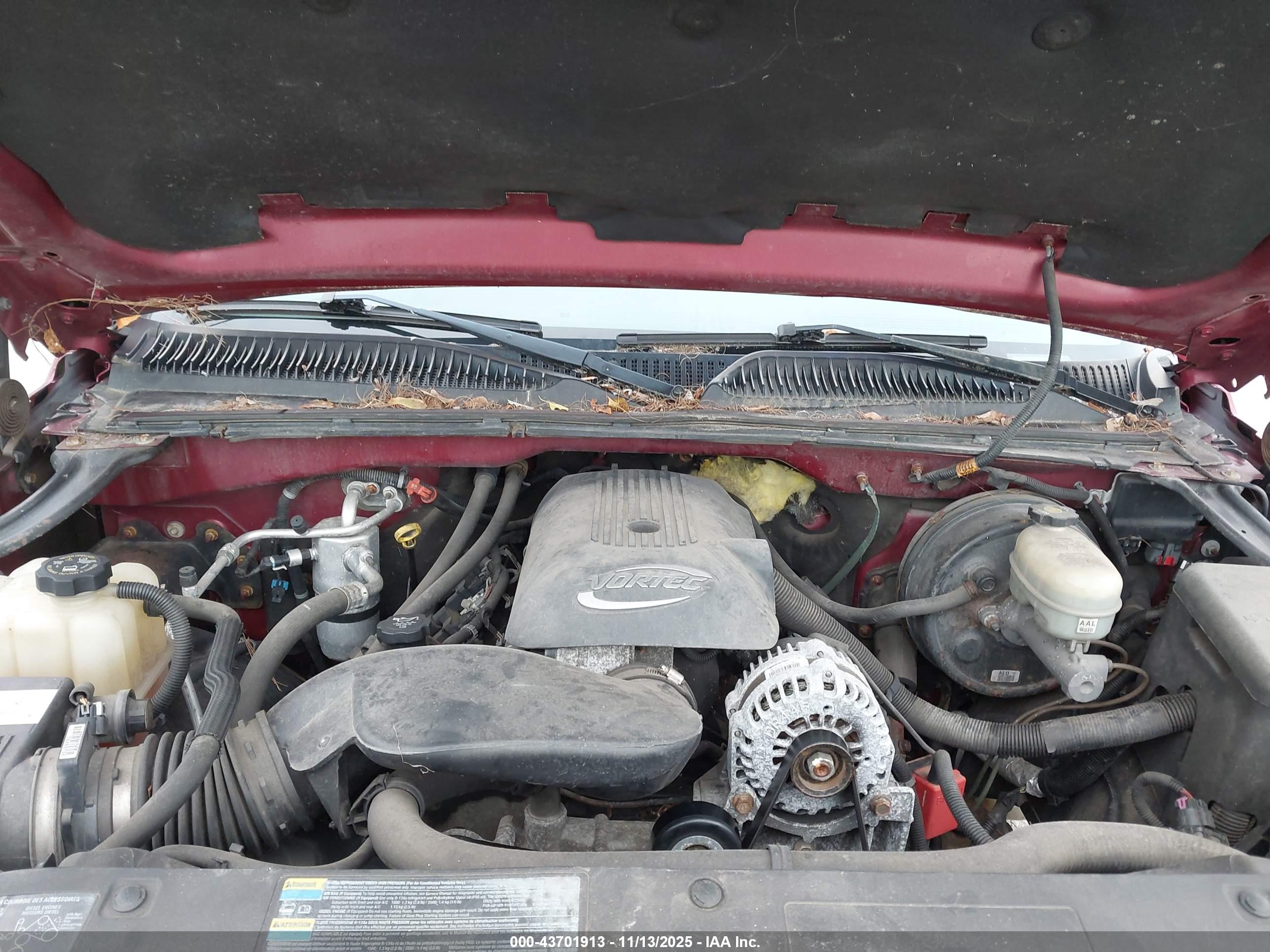 CHEVROLET SILVERADO image 10