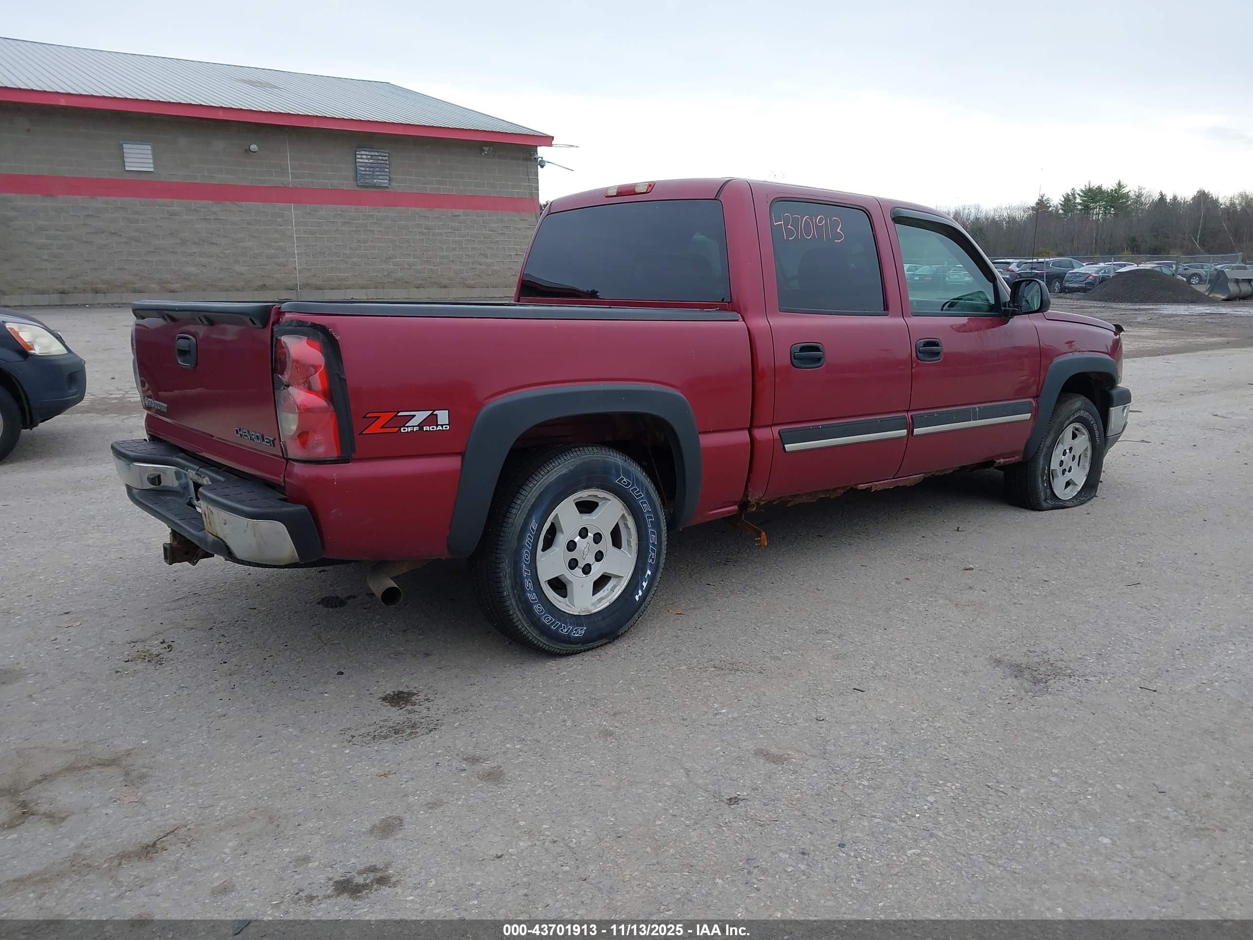 CHEVROLET SILVERADO image 4